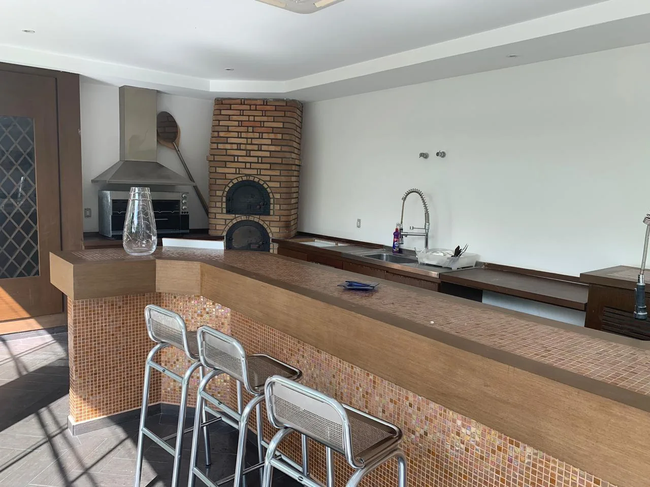 Condomínio Península: Ultra-Luxury Oceanfront Mansion in Enseada