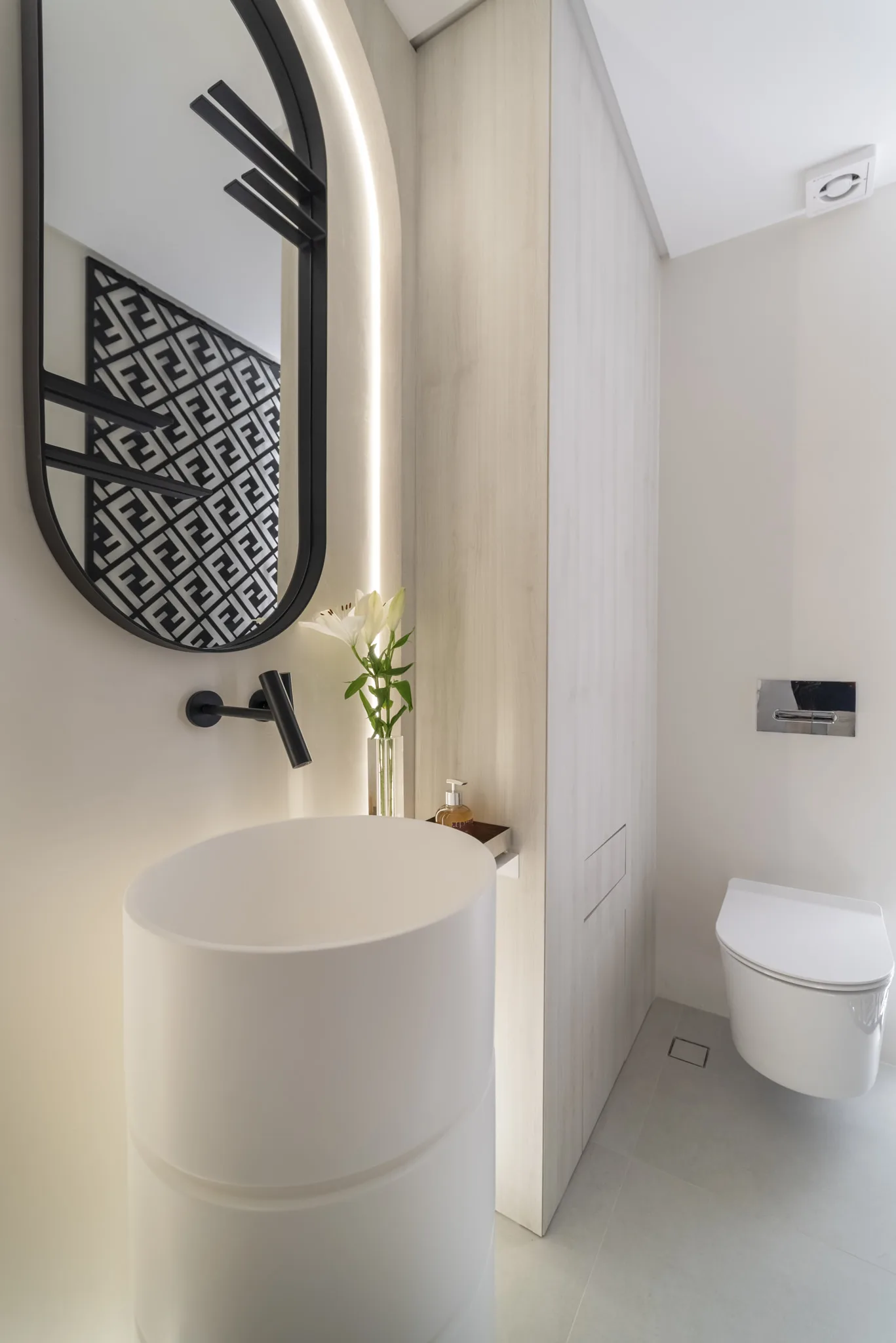 Yachthouse by Pininfarina: Luxury Penthouse in Barra Sul