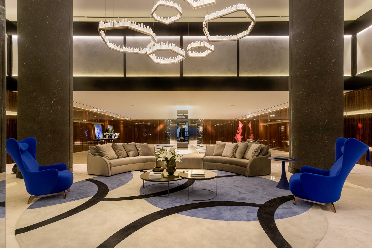 Splendido by Cechinel: Ultra-Luxury Oceanfront Residence in Centro