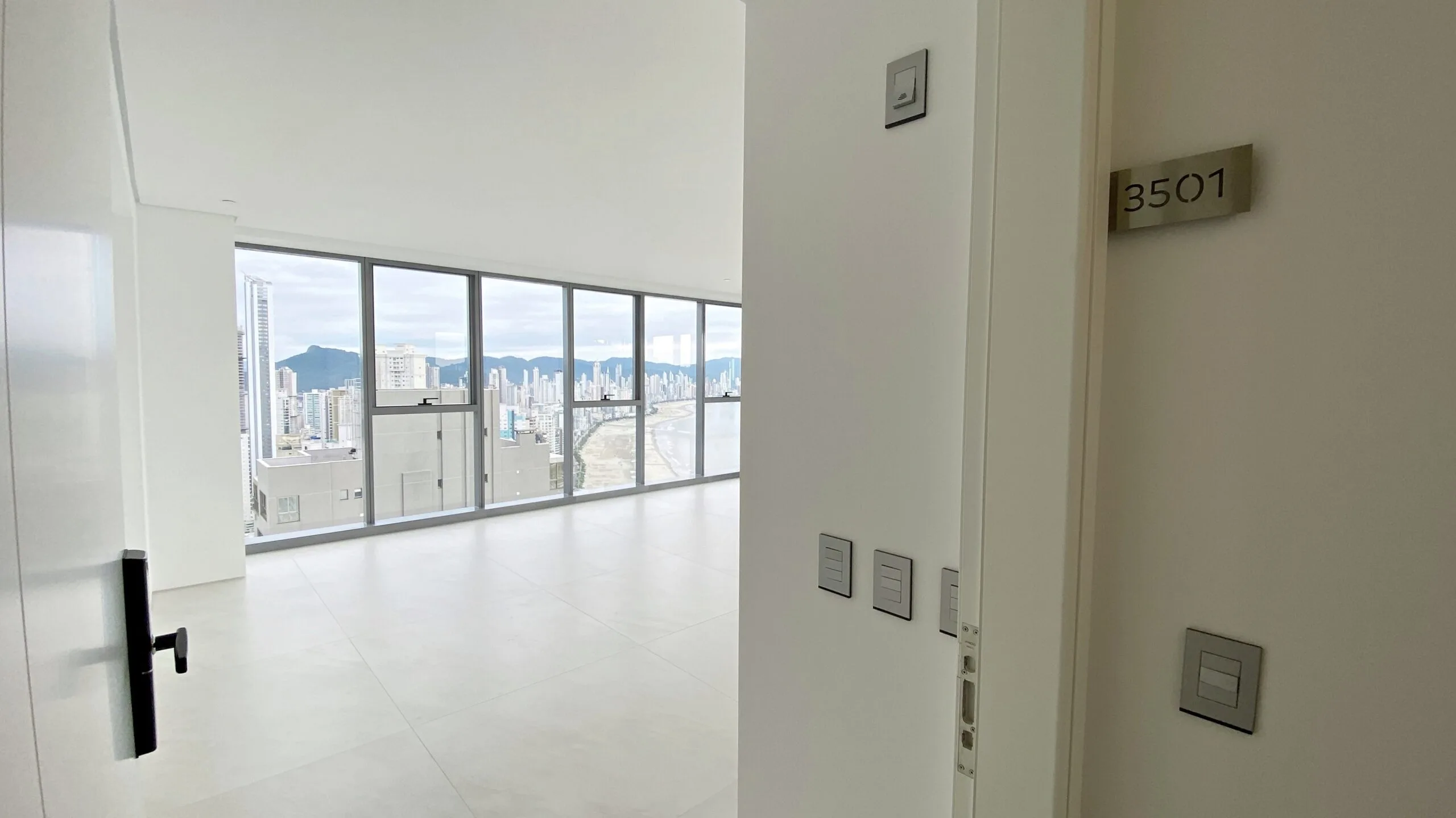 Copenhagen by Cechinel: Ultra-Luxury Oceanfront Residence in Balneário Camboriú