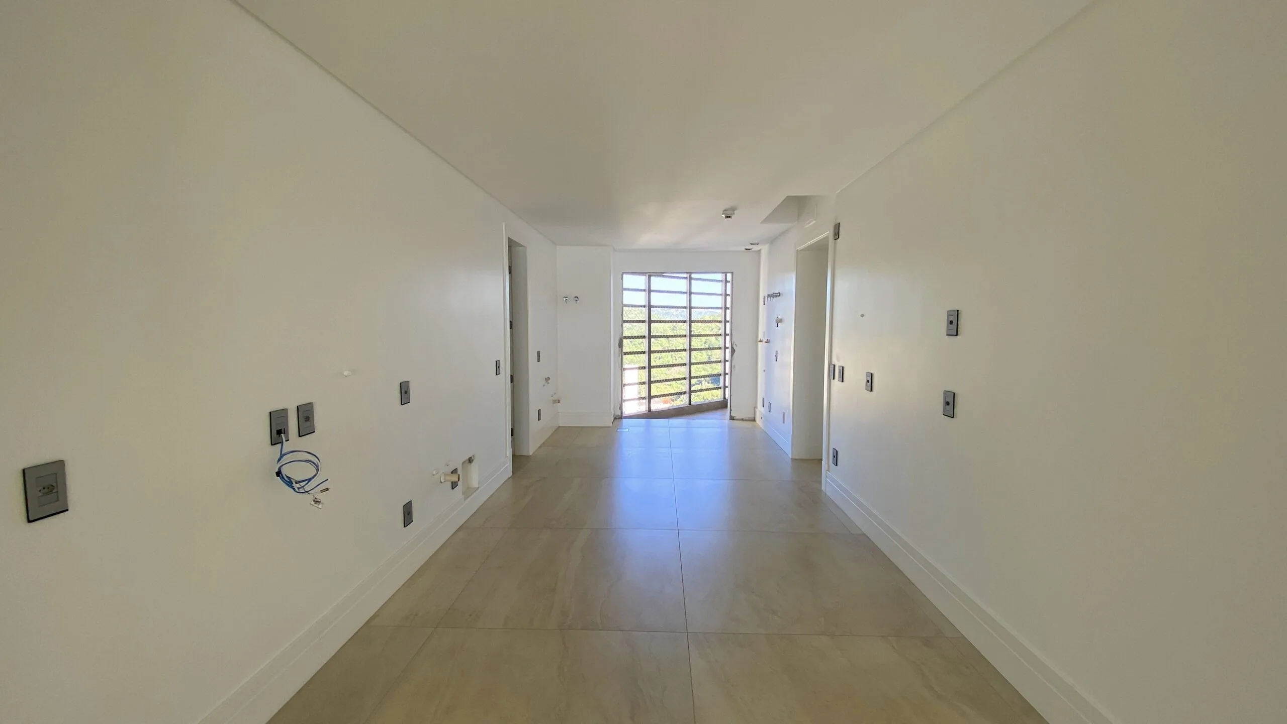 Pharos by Cechinel: Ultra-Luxury Oceanfront House in Avenida Atlântica