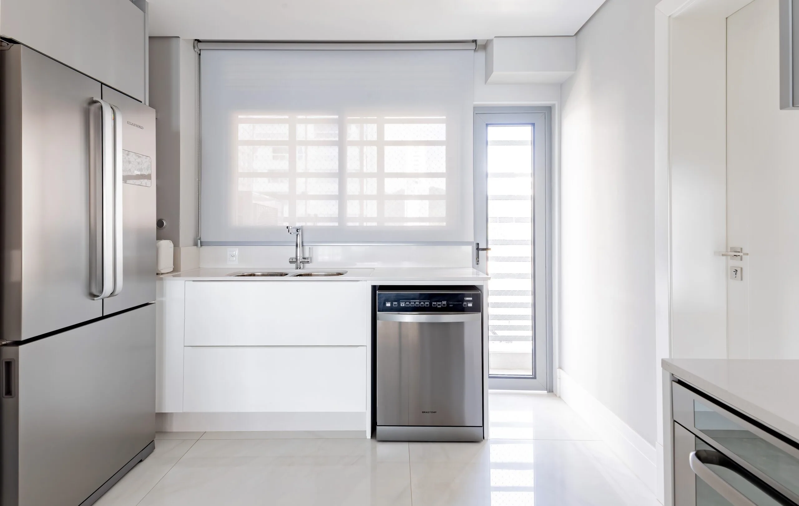 Splendido by Cechinel: Ultra-Luxury Oceanfront Residence in Pioneiros