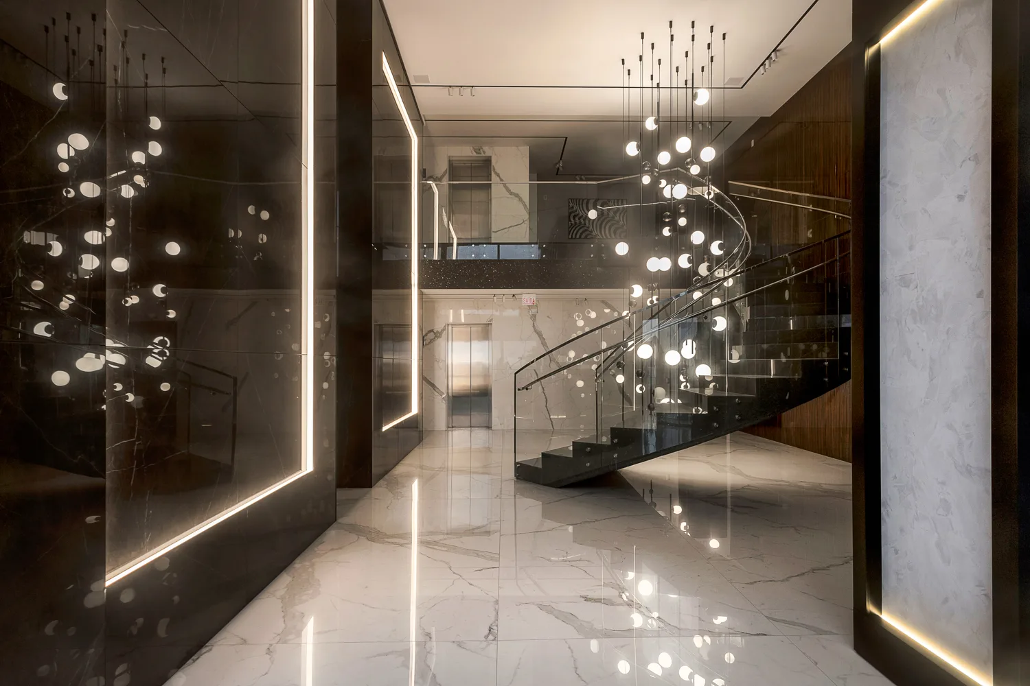 Splendido by Cechinel: Ultra-Luxury Oceanfront Residence in Centro