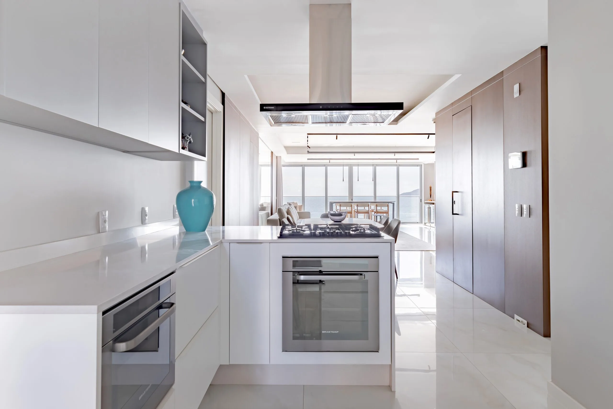 Splendido by Cechinel: Ultra-Luxury Oceanfront Residence in Pioneiros