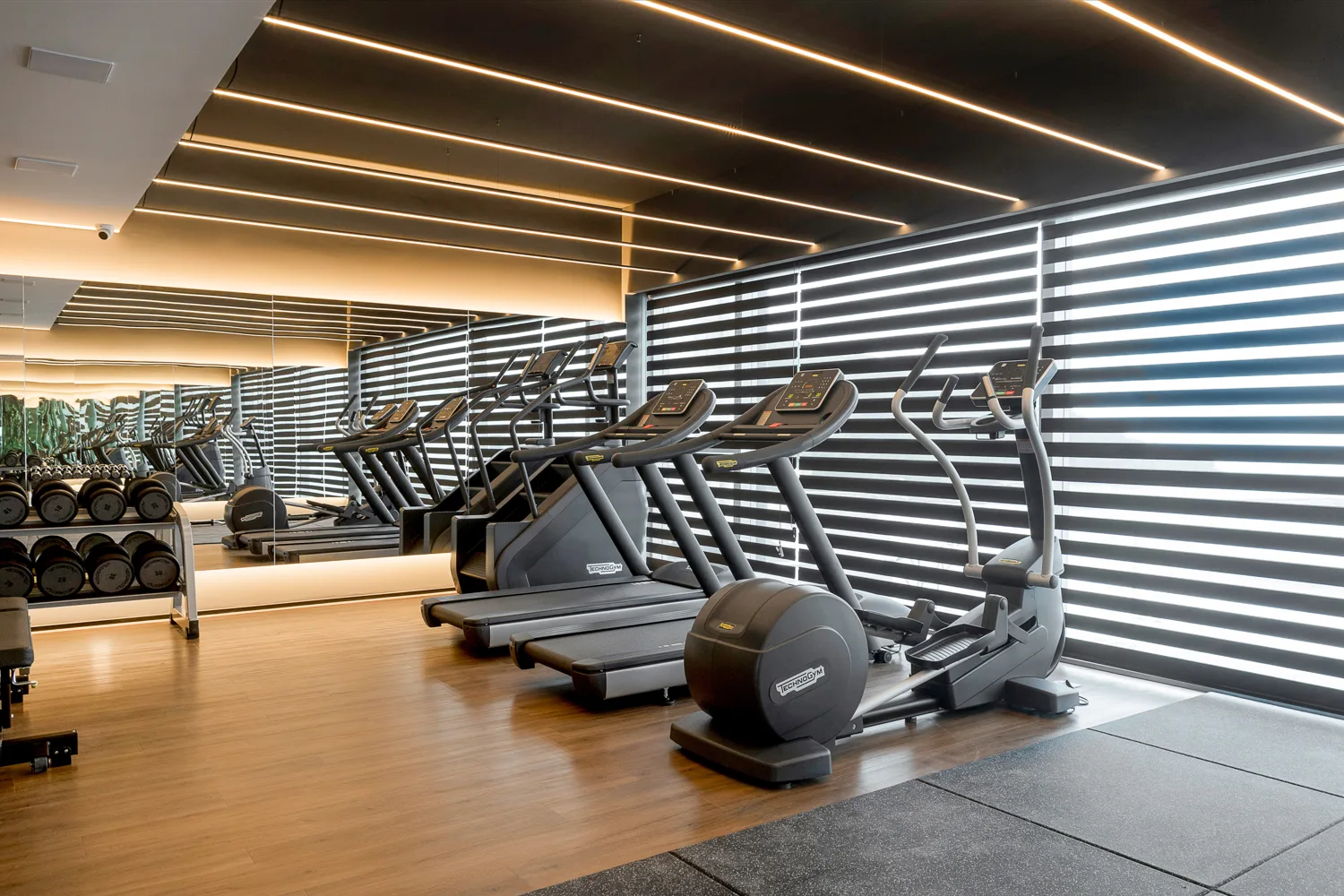 Splendido by Cechinel: Ultra-Luxury Oceanfront Residence in Centro