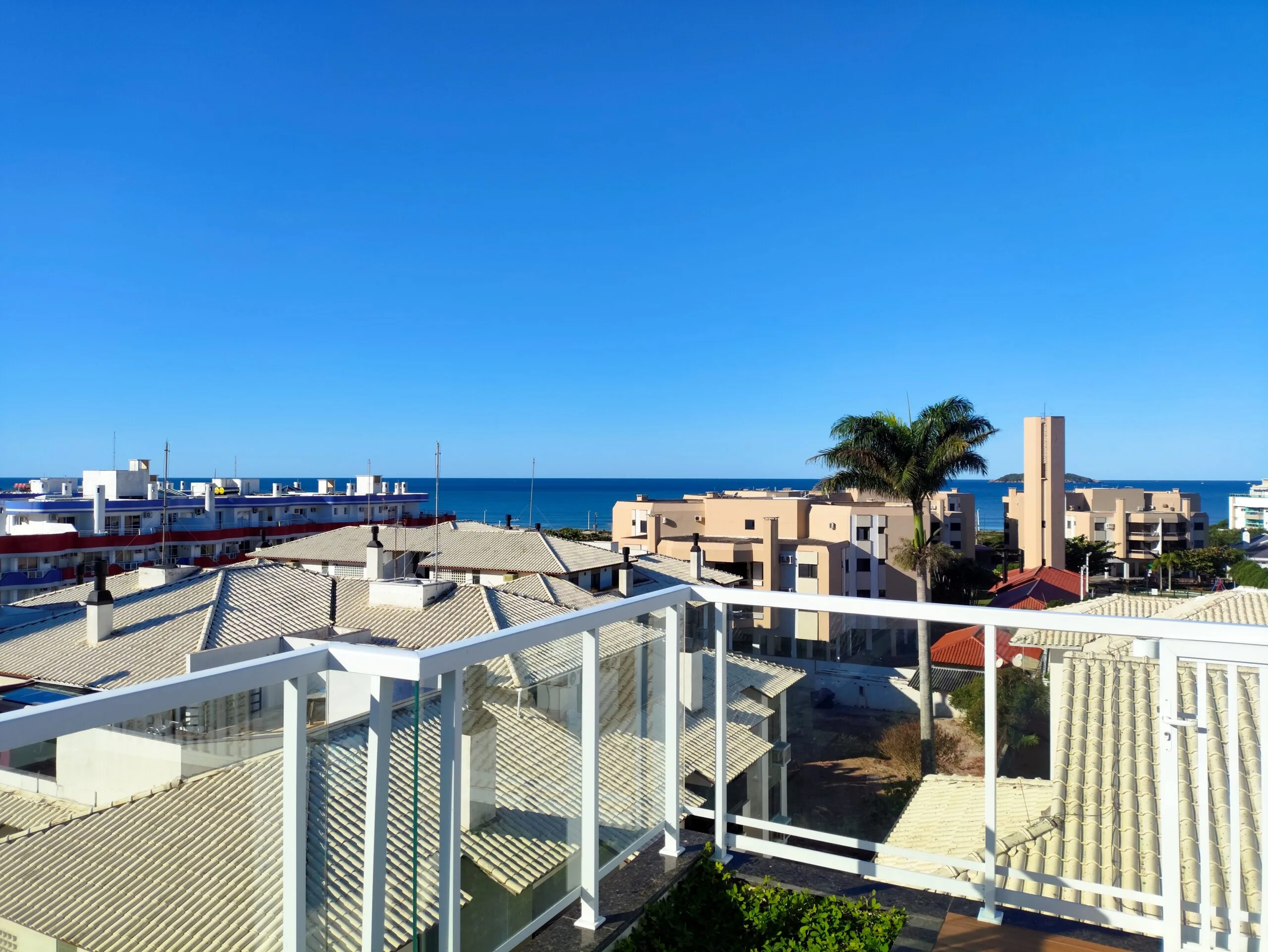Contemporary Residence in Ingleses, Florianópolis