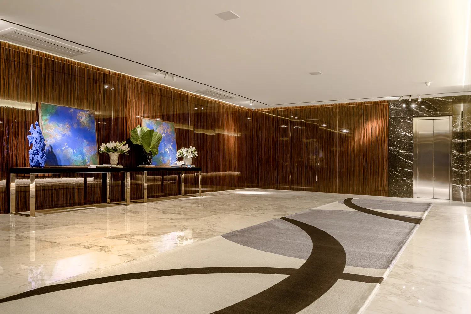 Splendido by Cechinel: Ultra-Luxury Oceanfront Residence in Centro