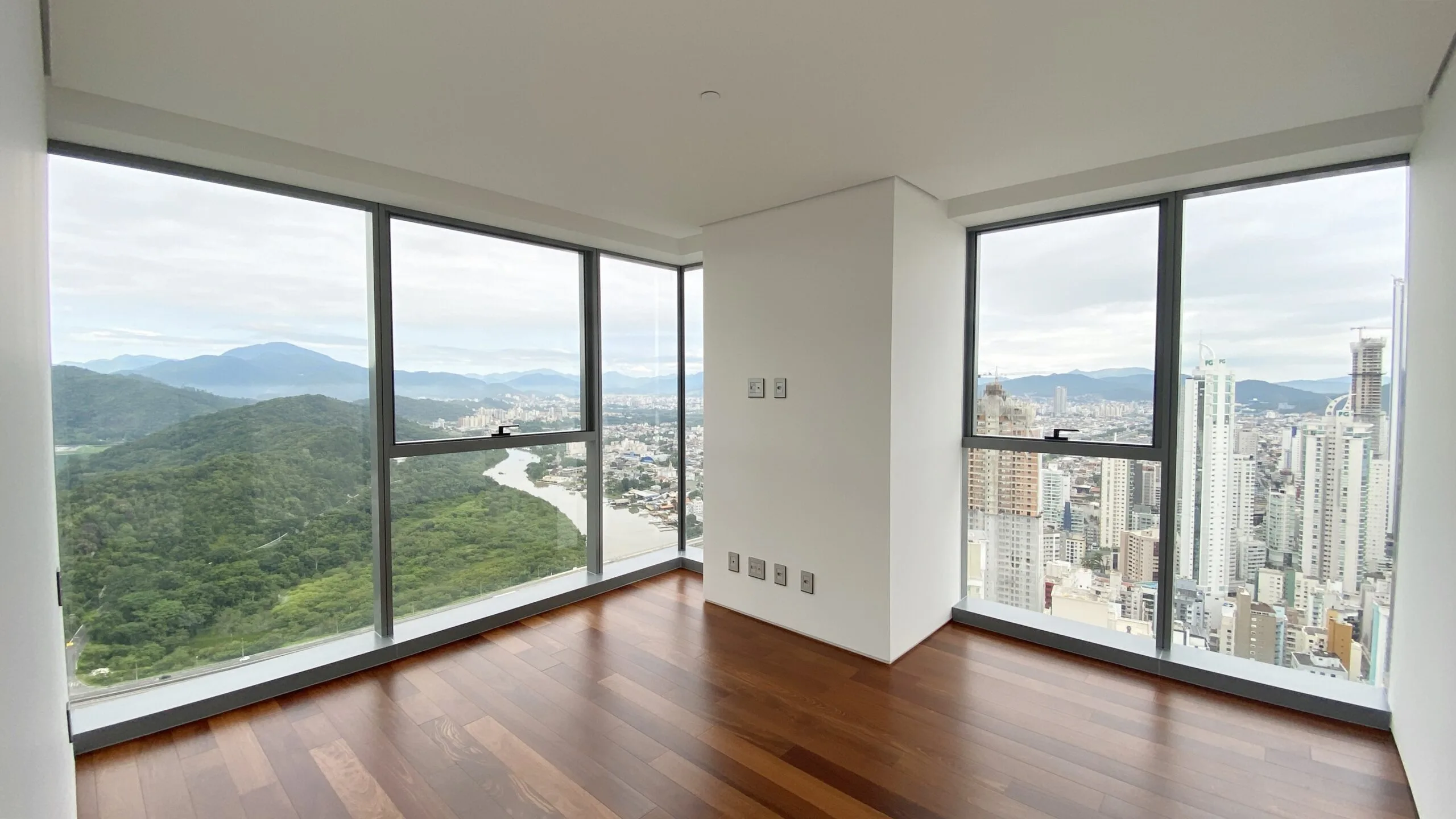 Copenhagen by Cechinel: Ultra-Luxury Oceanfront Residence in Balneário Camboriú