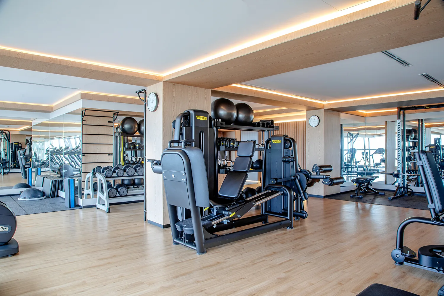 Copenhagen by Cechinel: Ultra-Luxury Oceanfront Residence in Balneário Camboriú