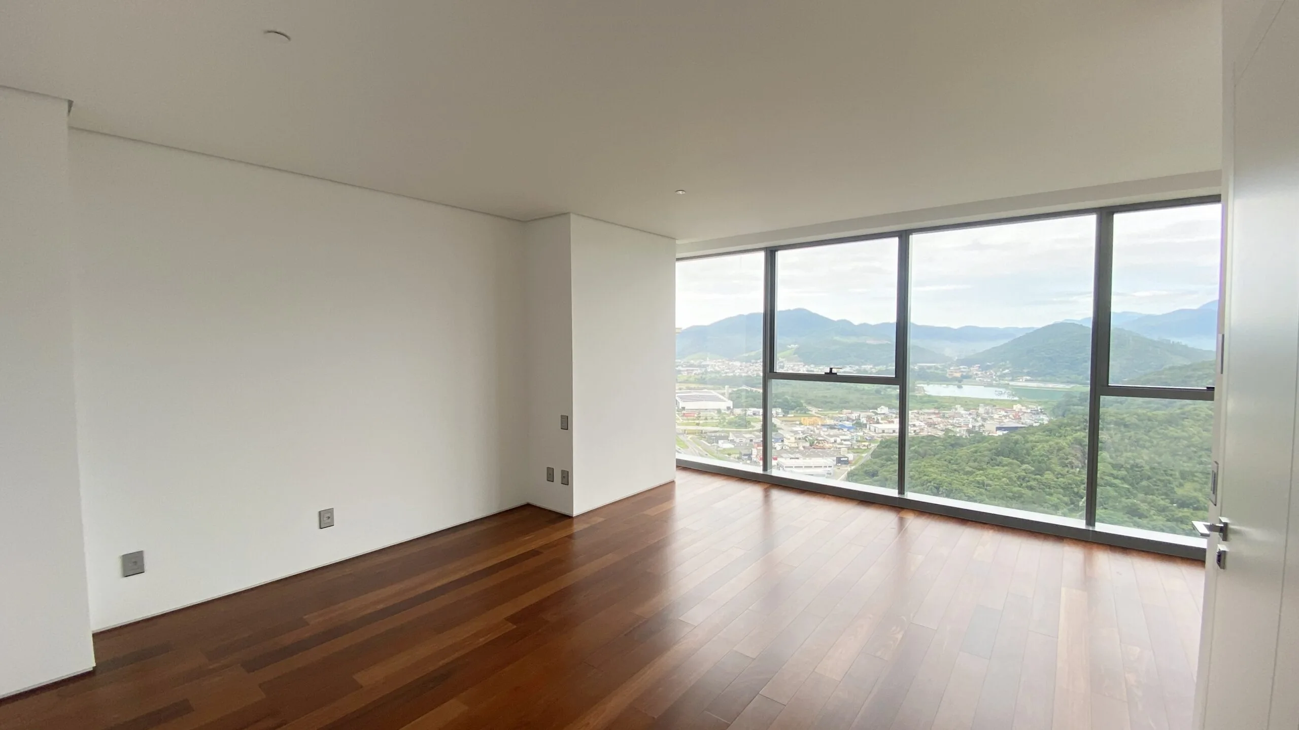 Copenhagen by Cechinel: Ultra-Luxury Oceanfront Residence in Balneário Camboriú