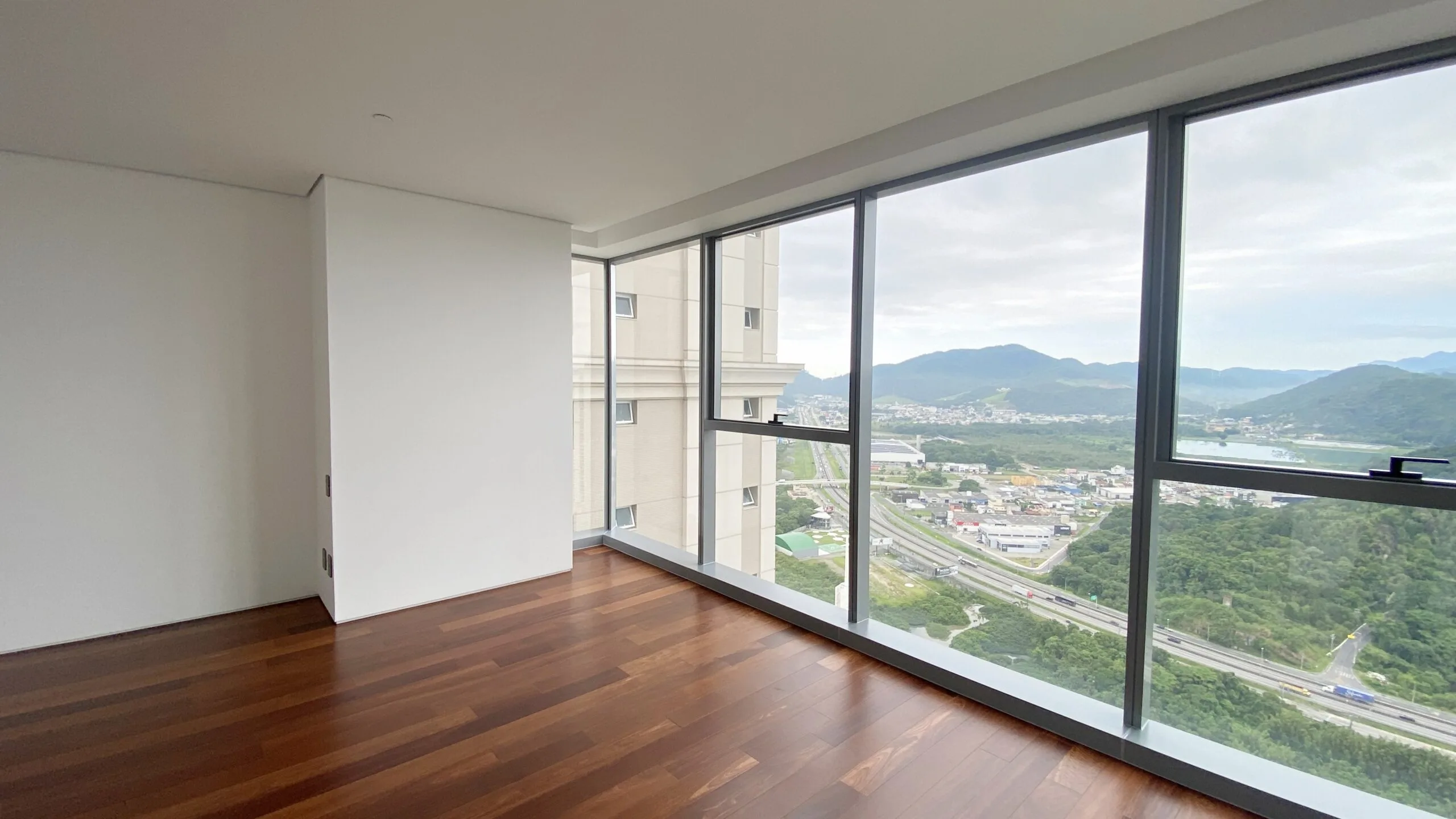 Copenhagen by Cechinel: Ultra-Luxury Oceanfront Residence in Balneário Camboriú