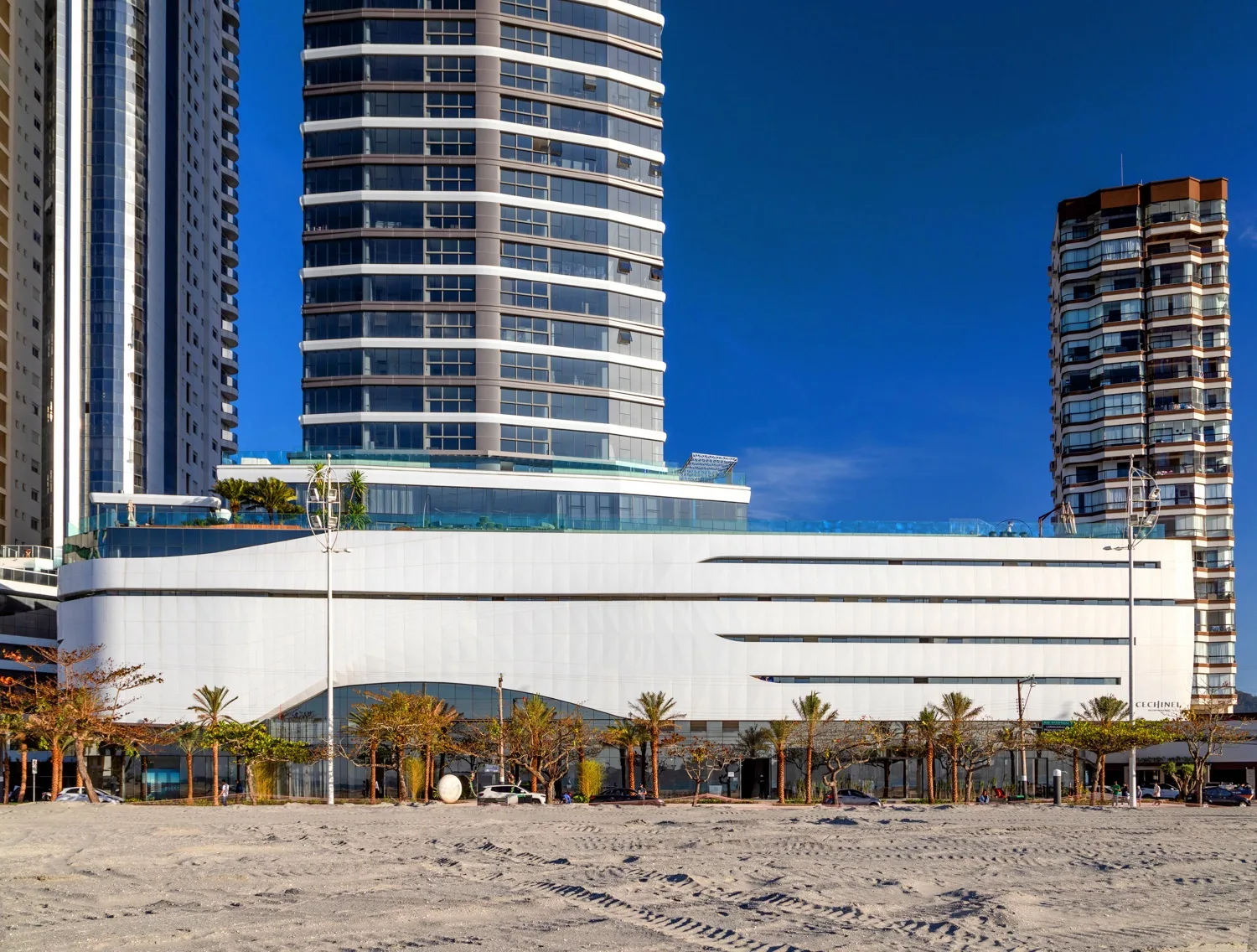 Pharos by Cechinel: Ultra-Luxury Oceanfront House in Avenida Atlântica