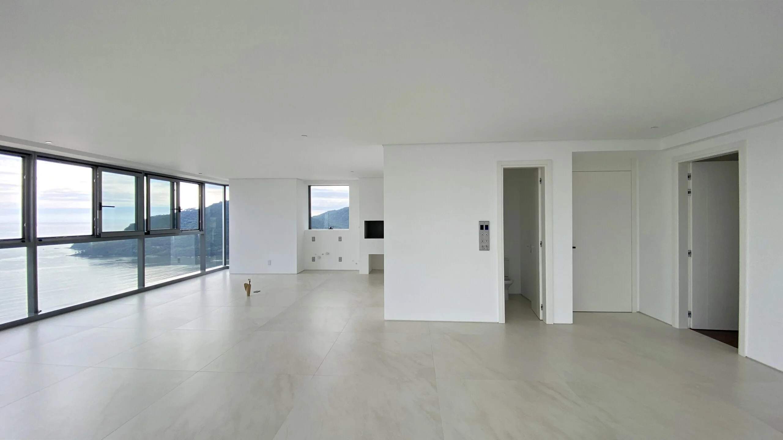 Copenhagen by Cechinel: Ultra-Luxury Oceanfront Residence in Balneário Camboriú