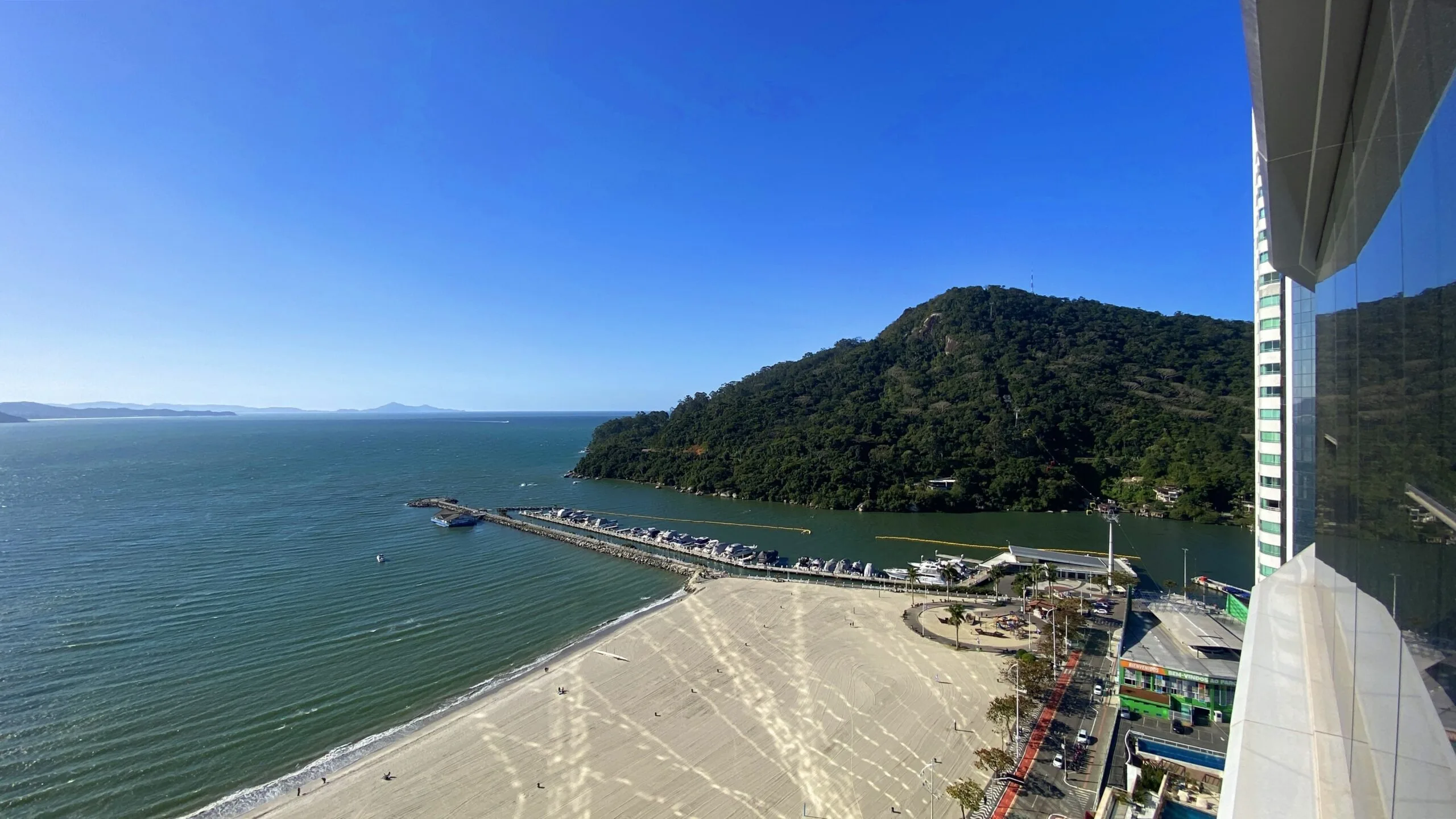 Pharos by Cechinel: Ultra-Luxury Oceanfront House in Avenida Atlântica