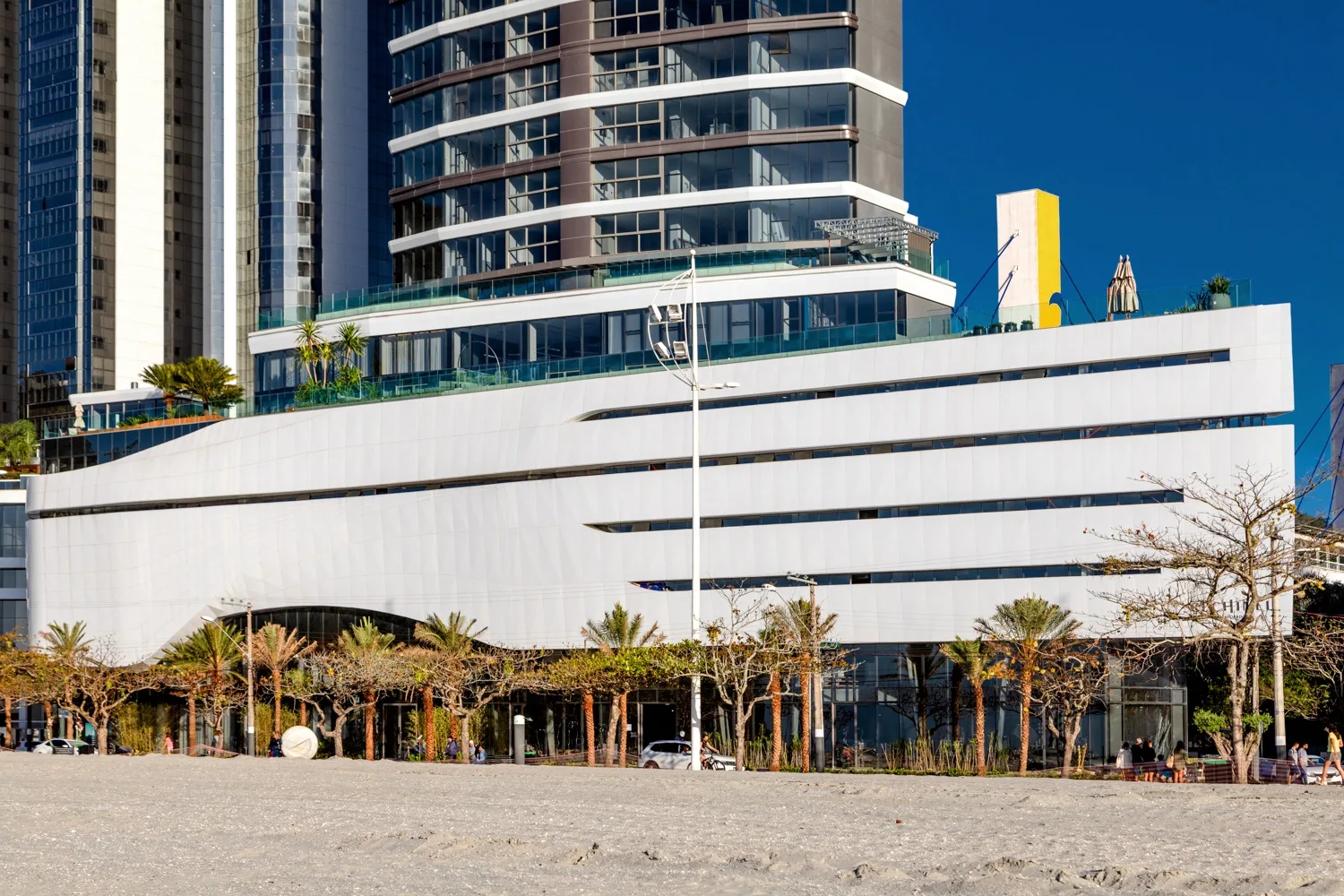 Pharos by Cechinel: Ultra-Luxury Oceanfront House in Avenida Atlântica