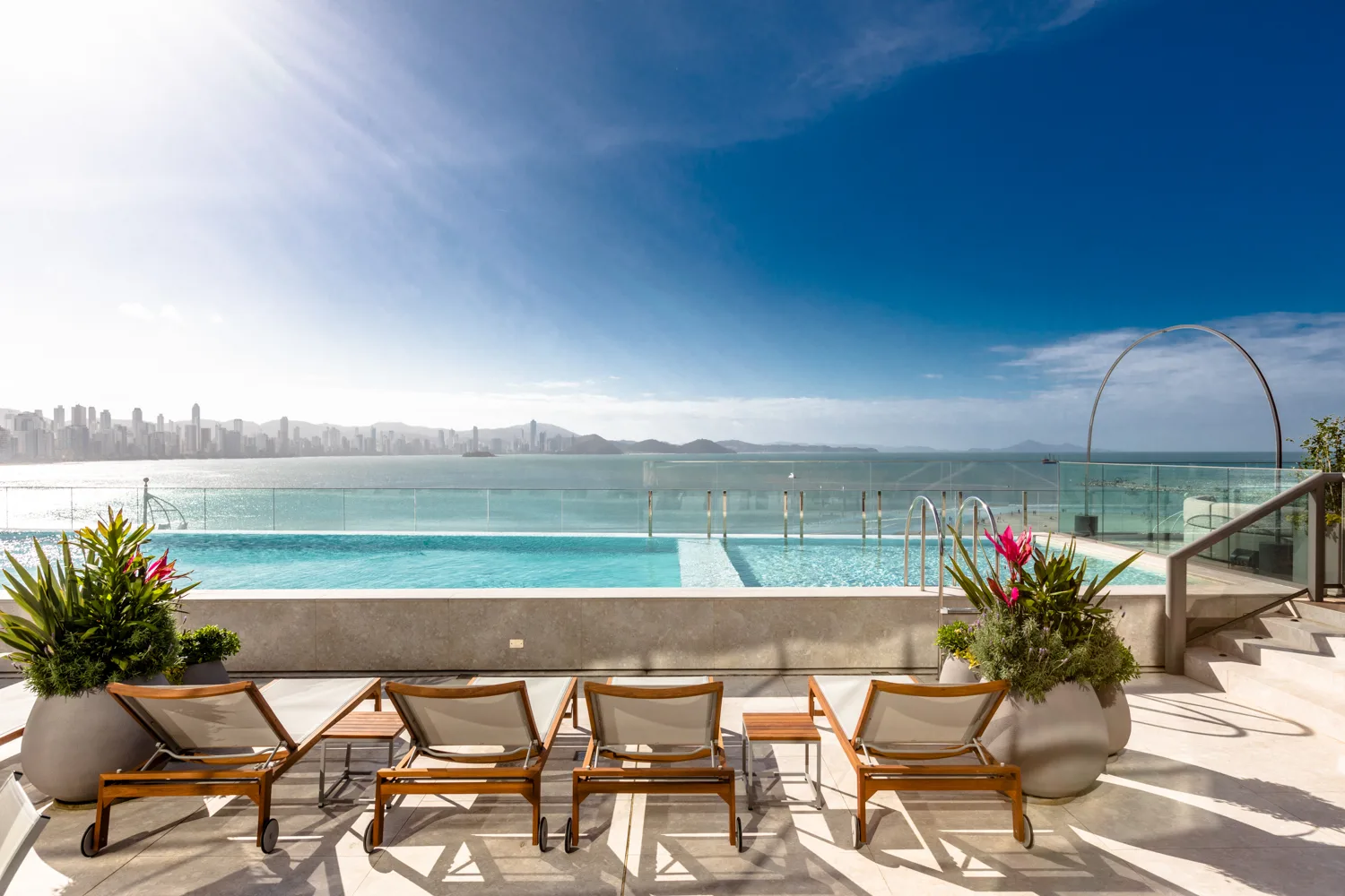 Pharos by Cechinel: Ultra-Luxury Oceanfront House in Avenida Atlântica