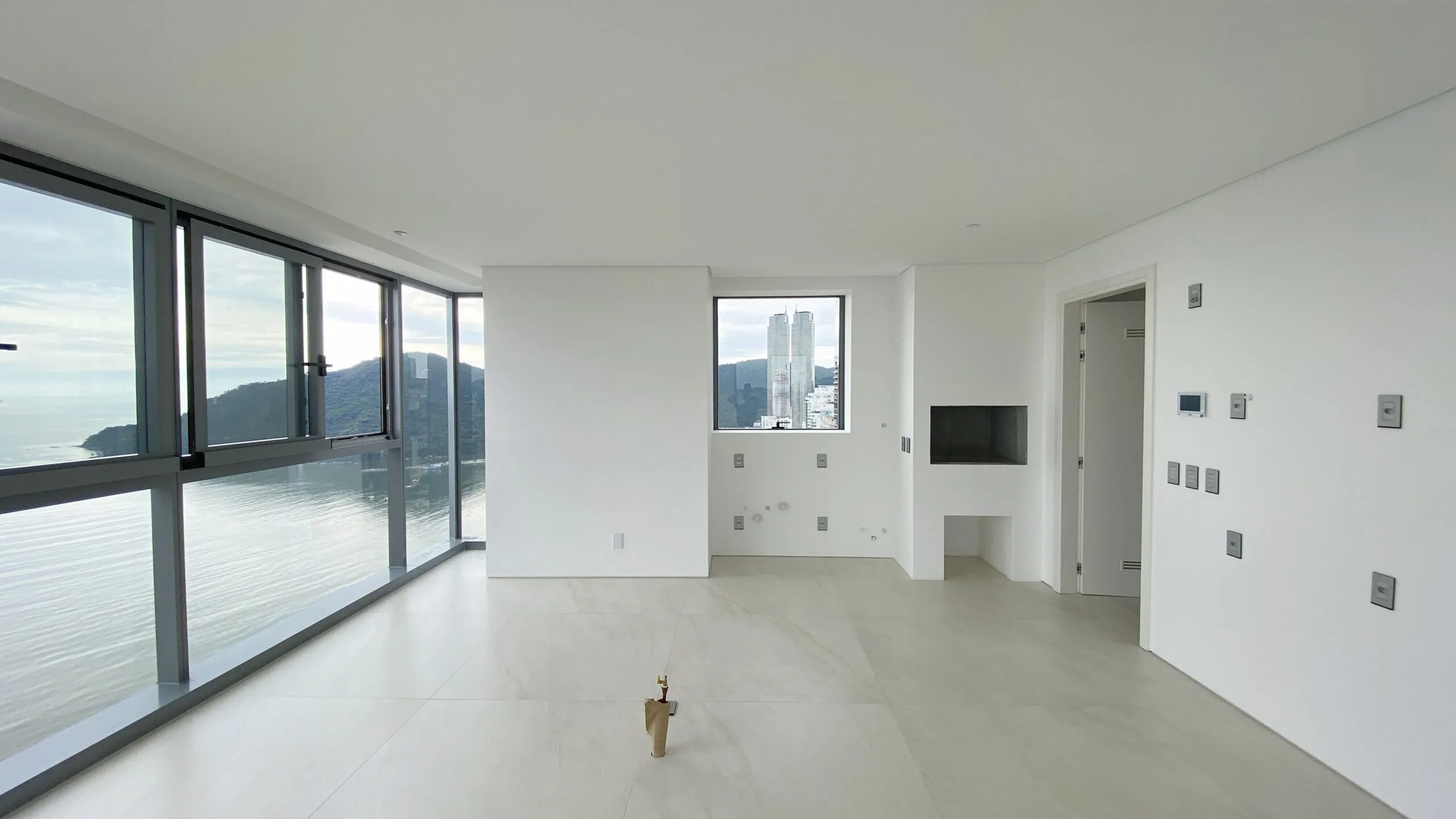 Copenhagen by Cechinel: Ultra-Luxury Oceanfront Residence in Balneário Camboriú