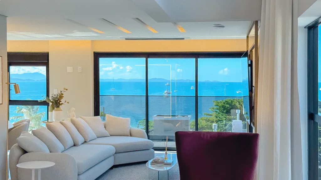 Authentique by Agnes: Luxury House with Ocean Views in Florianópolis