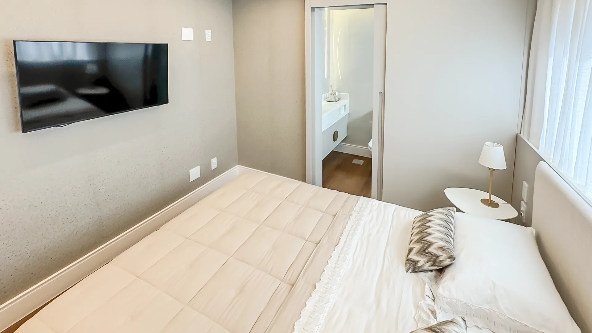 Authentique by Agnes: Luxury House with Ocean Views in Florianópolis