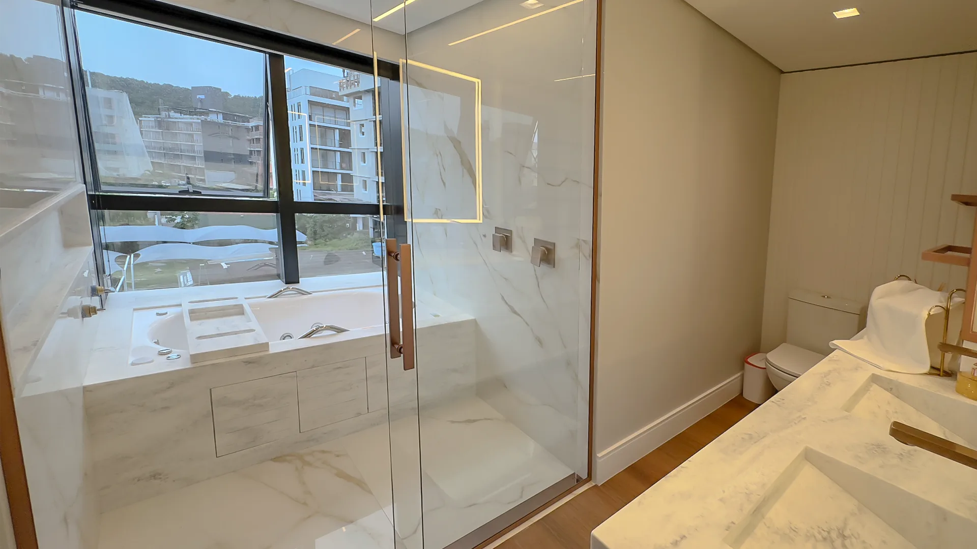 Authentique Jurerê: Luxury Oceanview Residence in Florianópolis