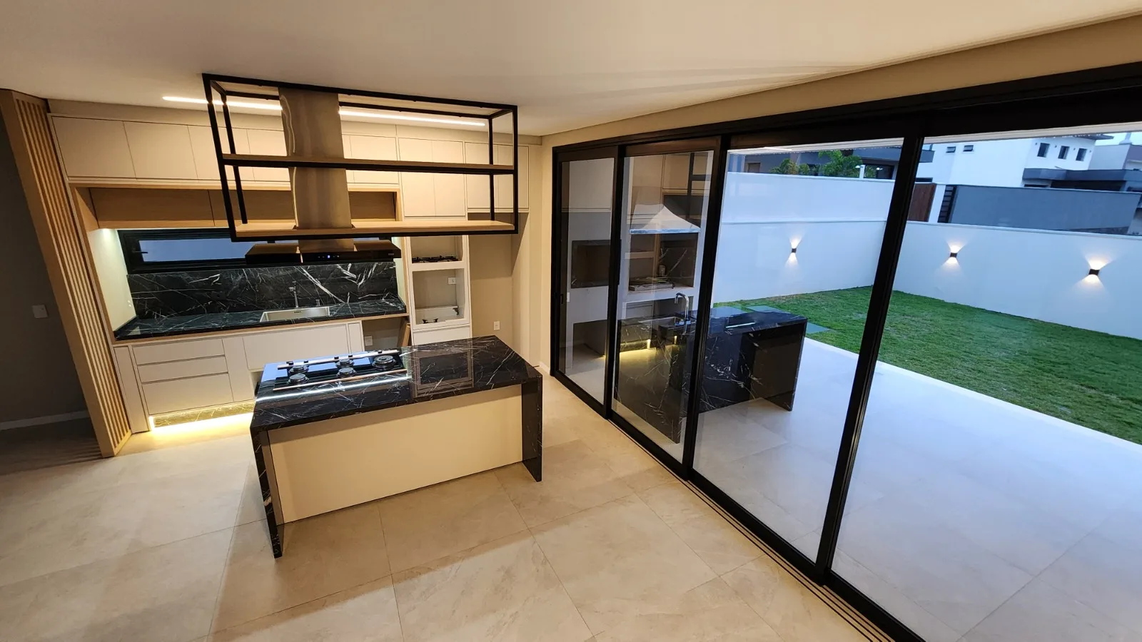 Premium Residence with Private Garden in Florianópolis