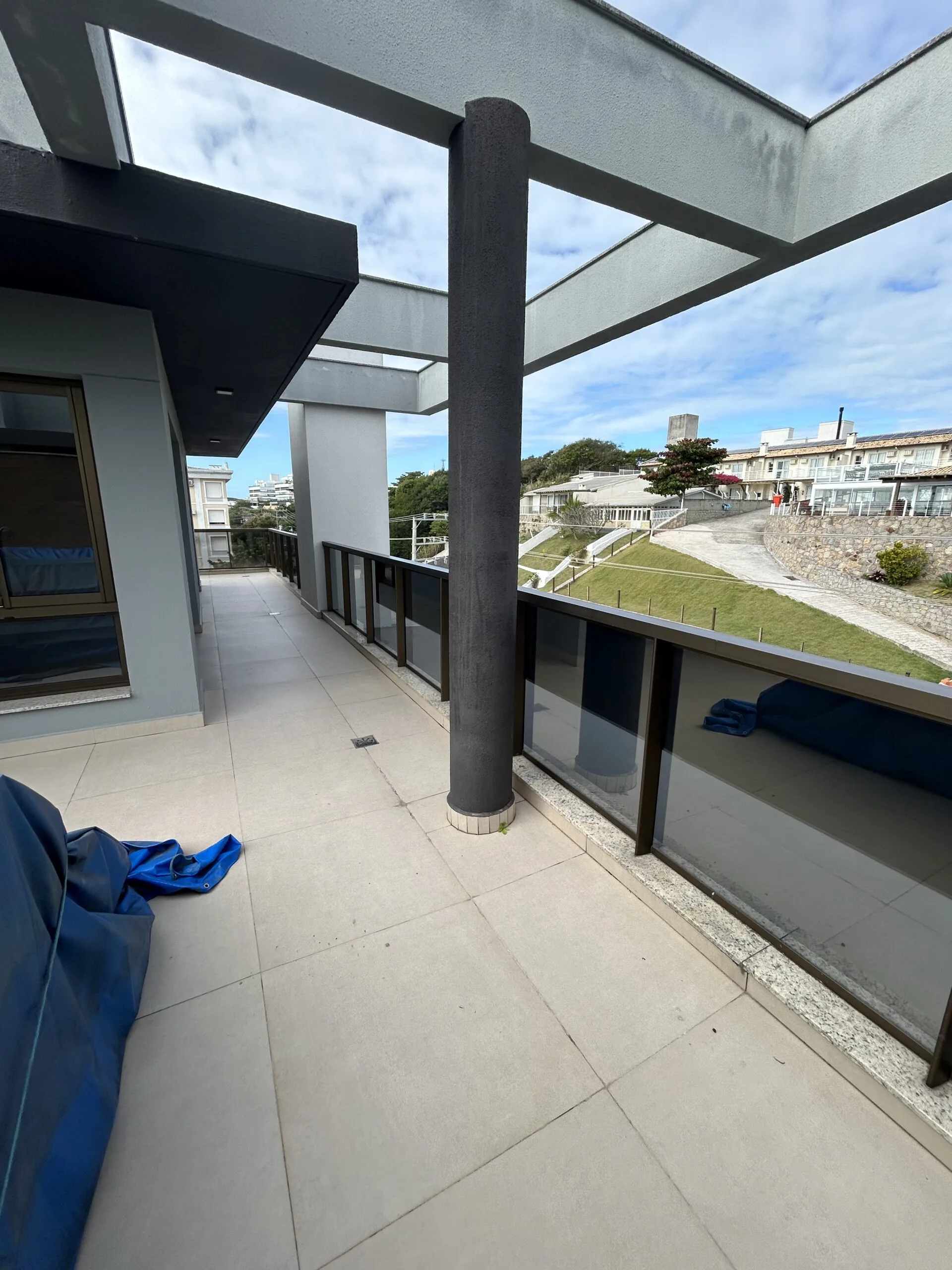 Belvedere Beach Garden: Luxury Penthouse with Ocean Views in Florianópolis