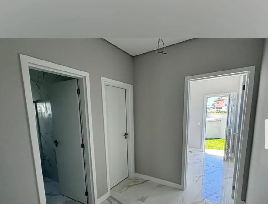 Contemporary Luxury House with Private Pool in Florianópolis