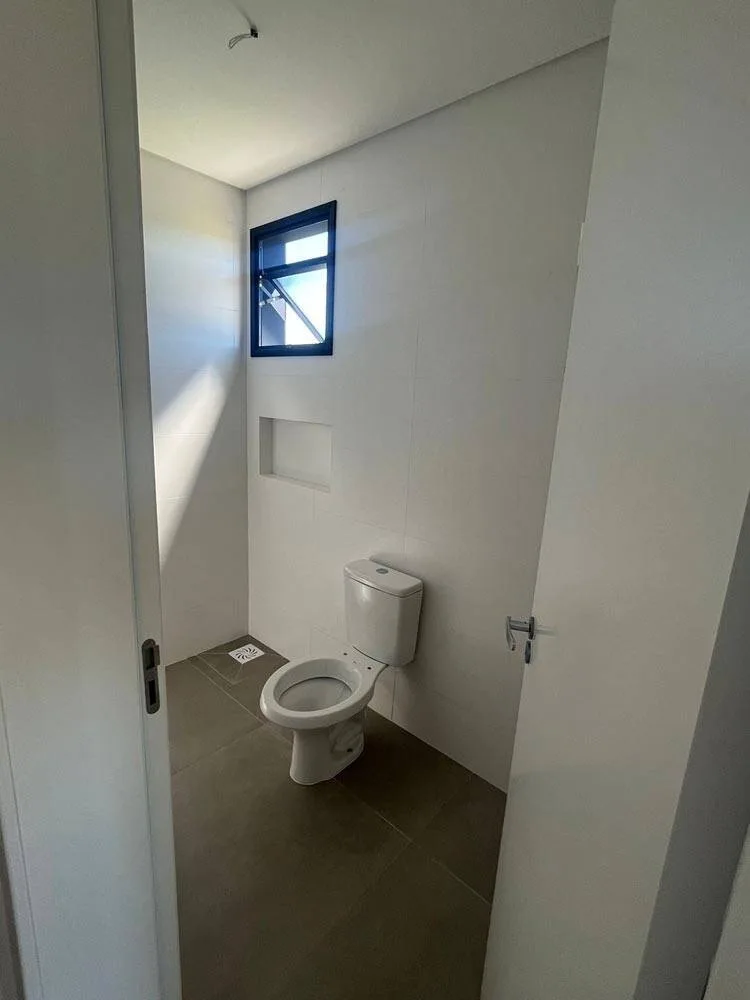 Del Rey Eco Residence: Premium House with Private Garden in Florianópolis