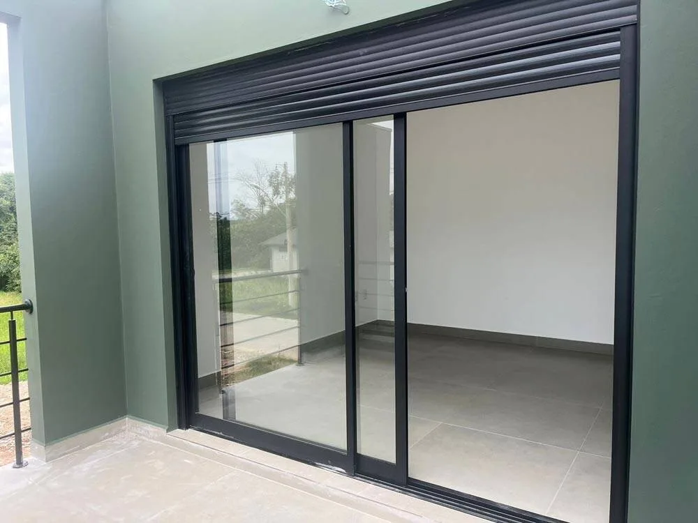 Nazaré Eco Residence: Premium House with Private Garden in Florianópolis