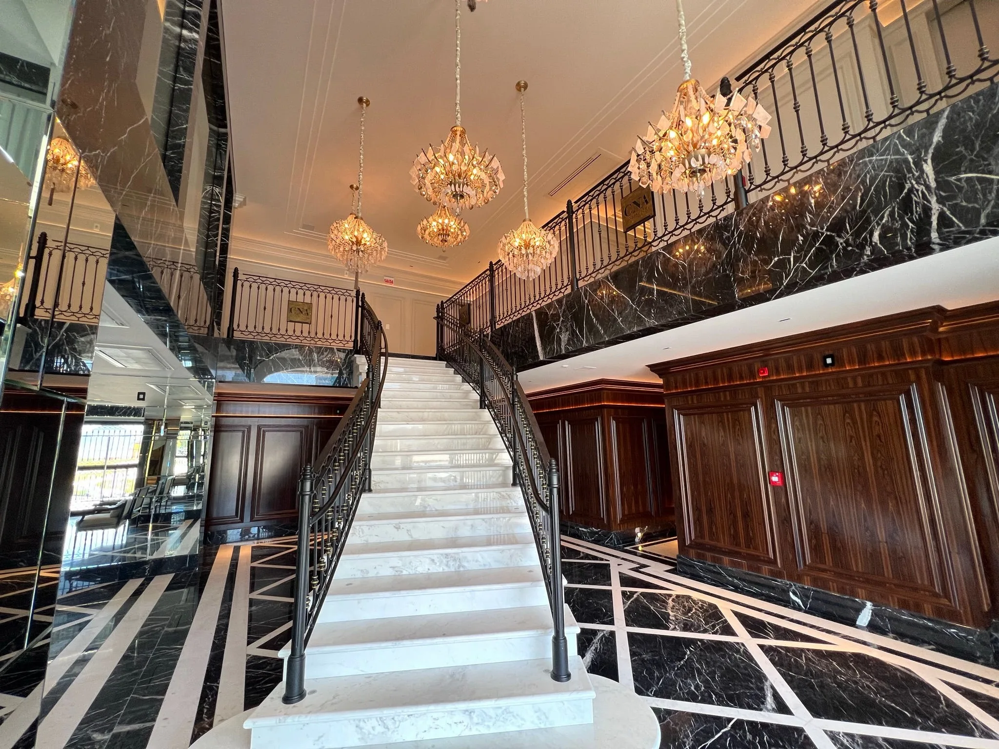 CNA Cartier Residence: Ultra-Luxury Oceanfront House in Itapema