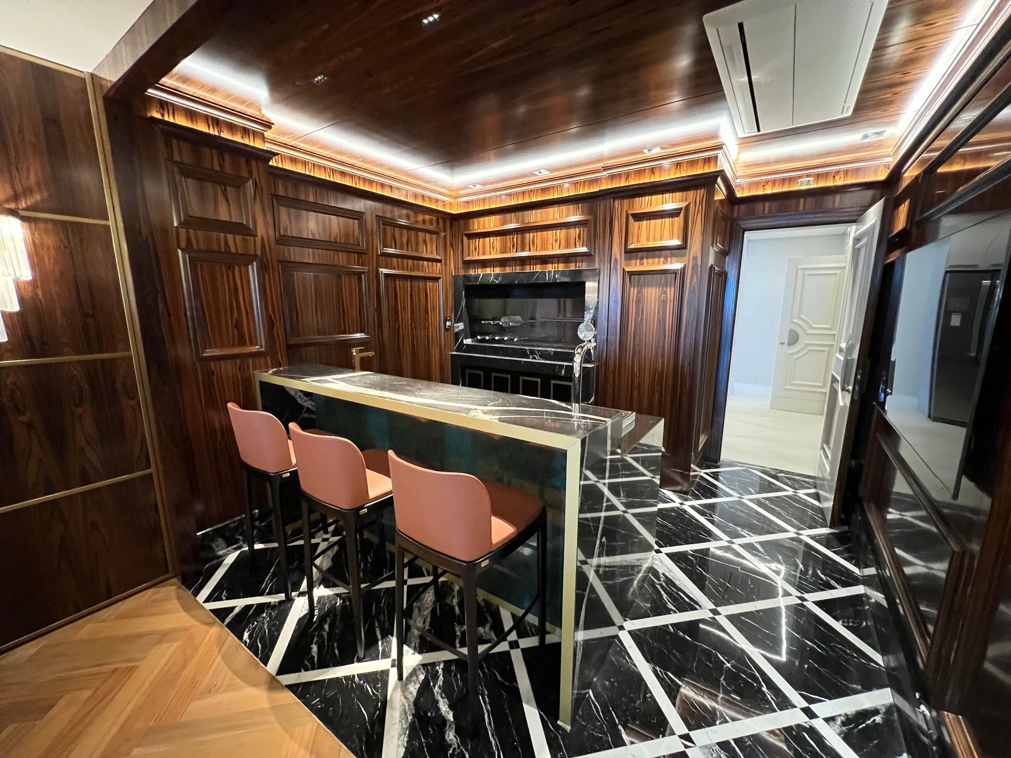 CNA Cartier Residence: Ultra-Luxury Oceanfront House in Itapema