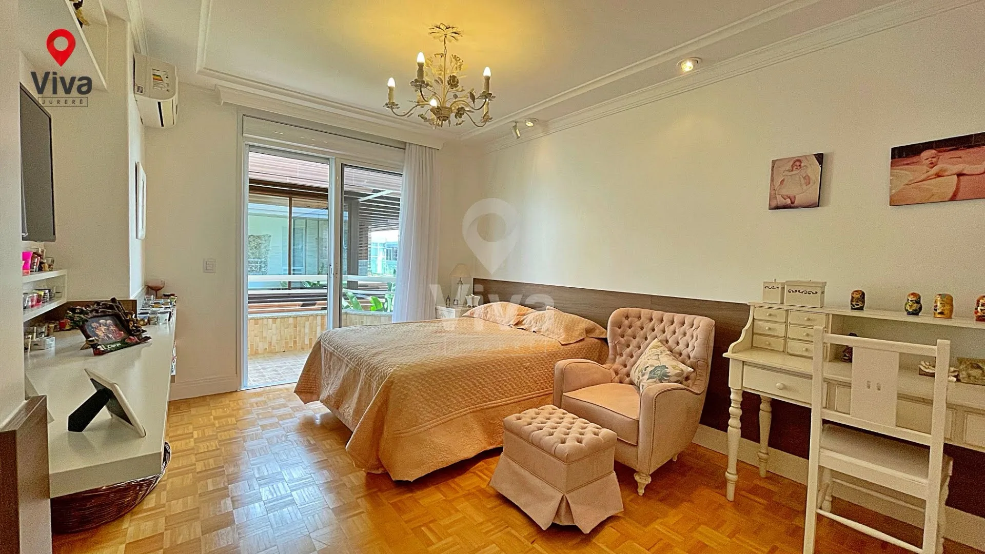 Jurerê Internacional: Ultra-Luxury Beachside House in Florianópolis