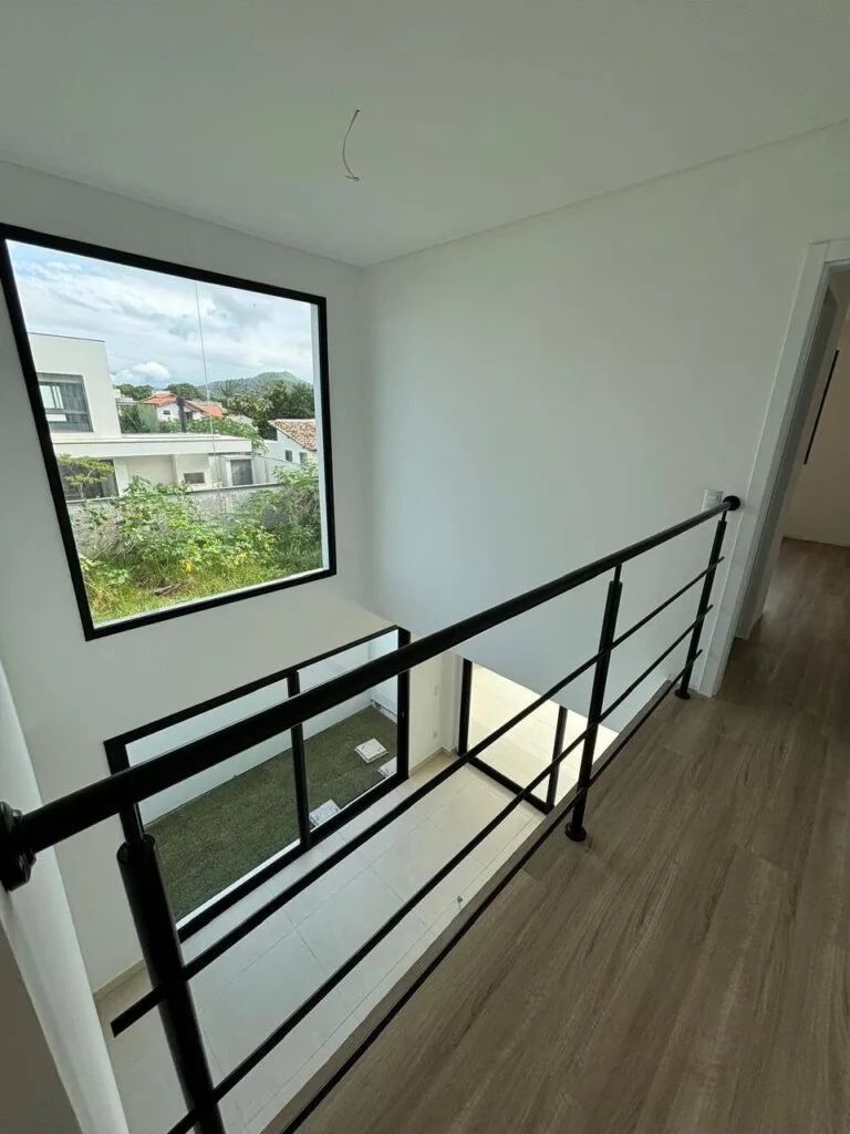 Malibu Eco Residence: Premium House with Private Garden in Florianópolis