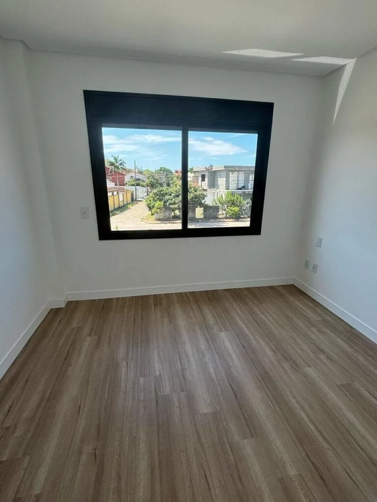 Saint Tropez Eco Residence: Premium House with Private Garden in Florianópolis