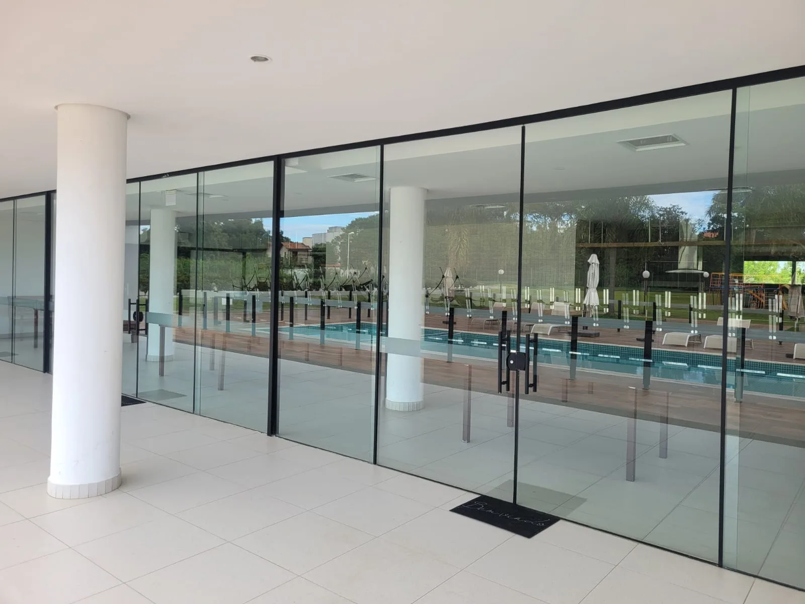 Contemporary Luxury House with Private Pool in Florianópolis