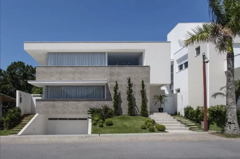 Jurerê Residence: Ultra-Luxury House with Private Pool in Florianópolis — Florianópolis