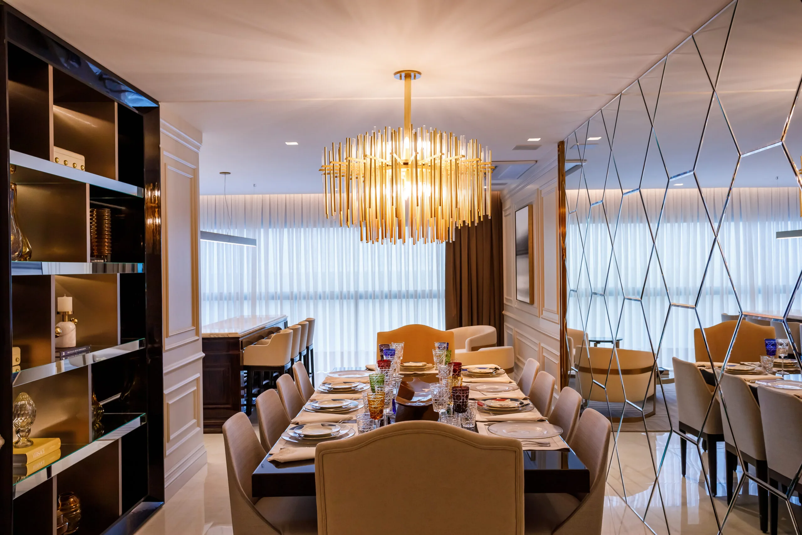 CNA Cartier Residence: Ultra-Luxury Oceanfront Apartment in Meia Praia