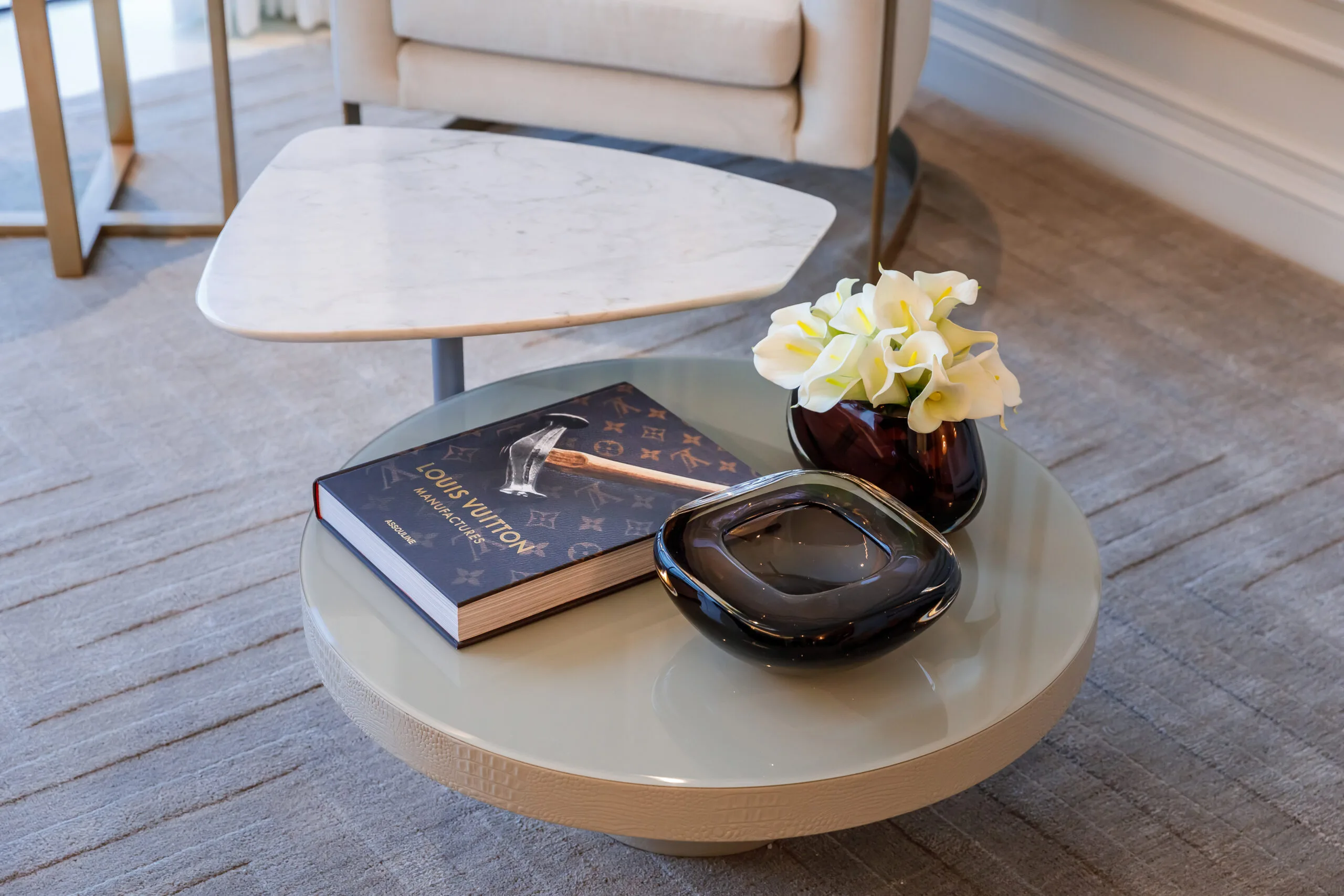 CNA Cartier Residence: Ultra-Luxury Oceanfront Apartment in Meia Praia