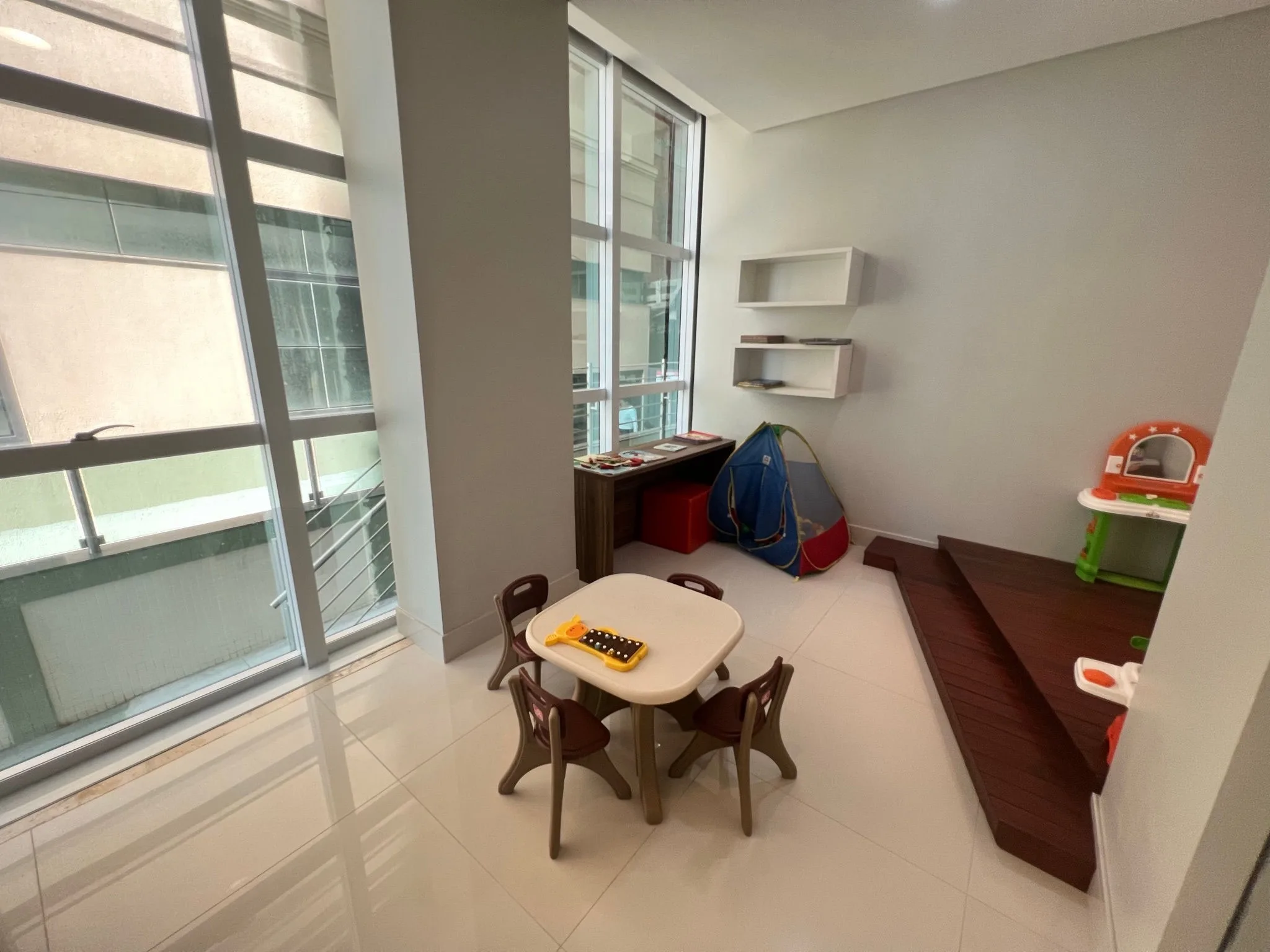 Palazzo Del Mare: Luxury Oceanfront Residence in Meia Praia