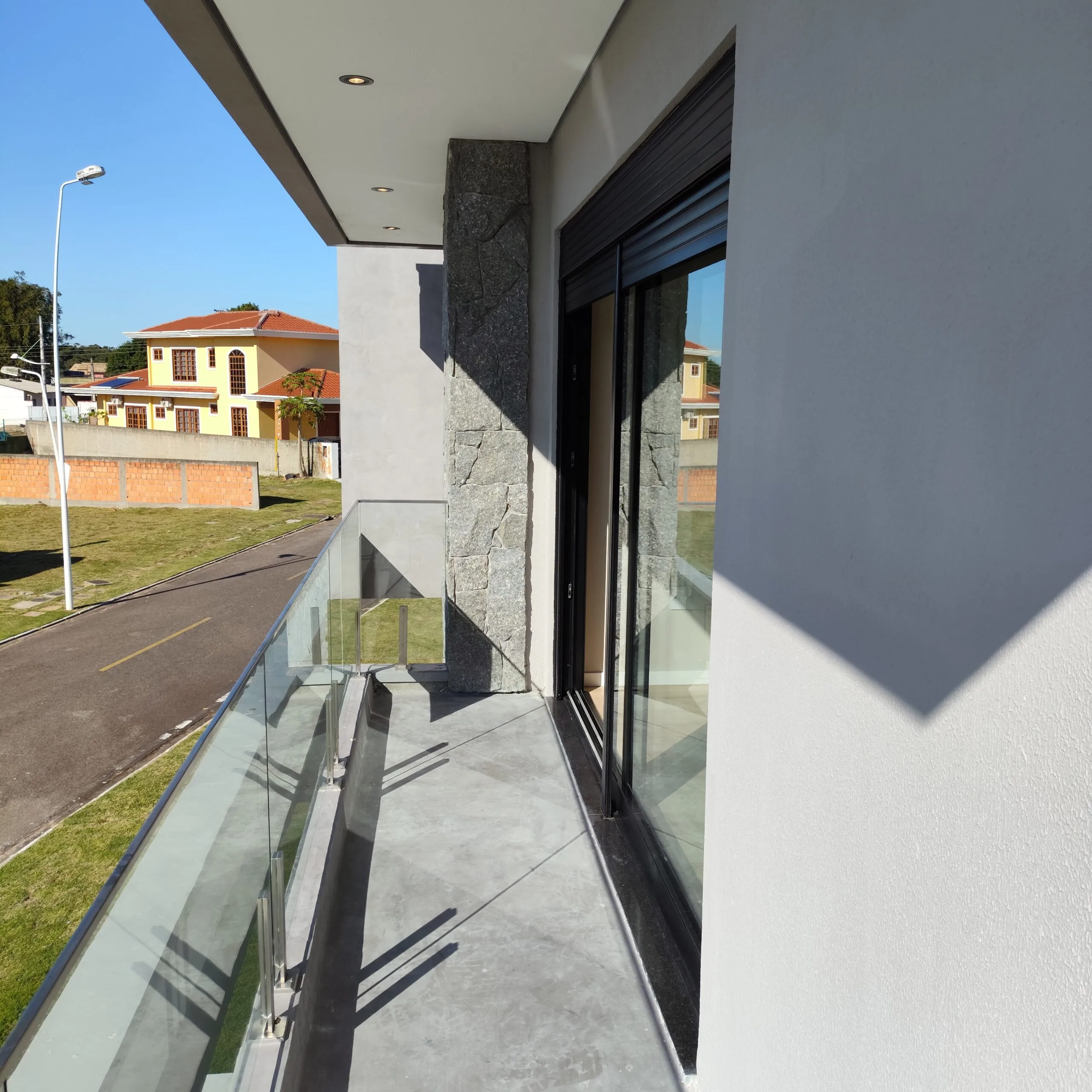 Premium Residence with Private Garden in Rio Vermelho