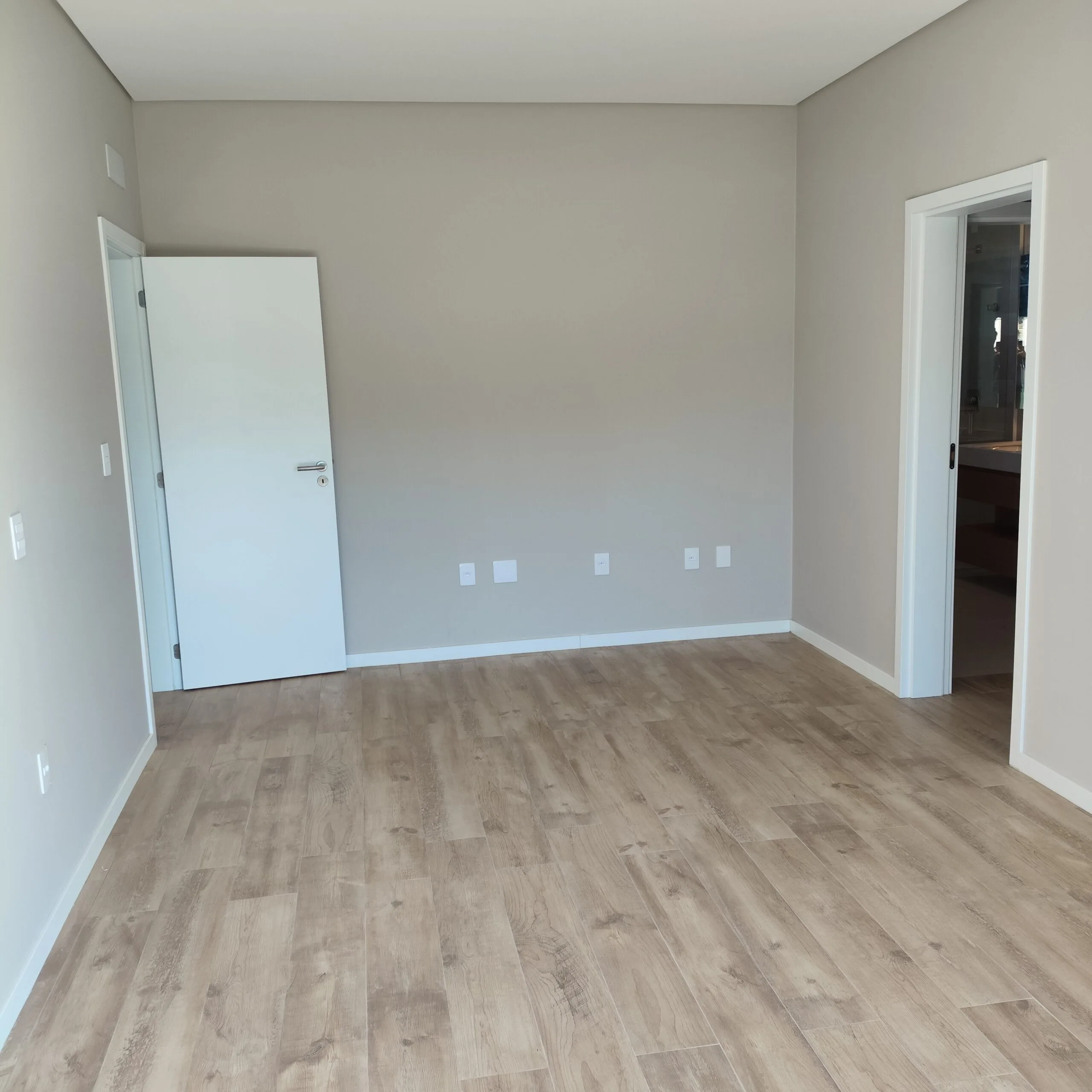 Premium Residence with Private Garden in Rio Vermelho