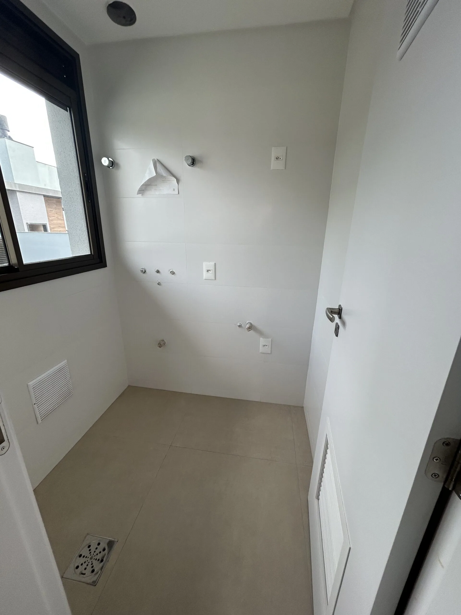 Belvedere Beach Garden: Luxury Penthouse with Ocean Views in Ingleses