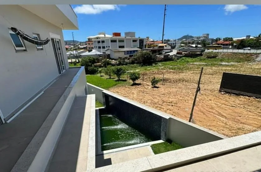 Contemporary Luxury House with Private Pool in Ingleses