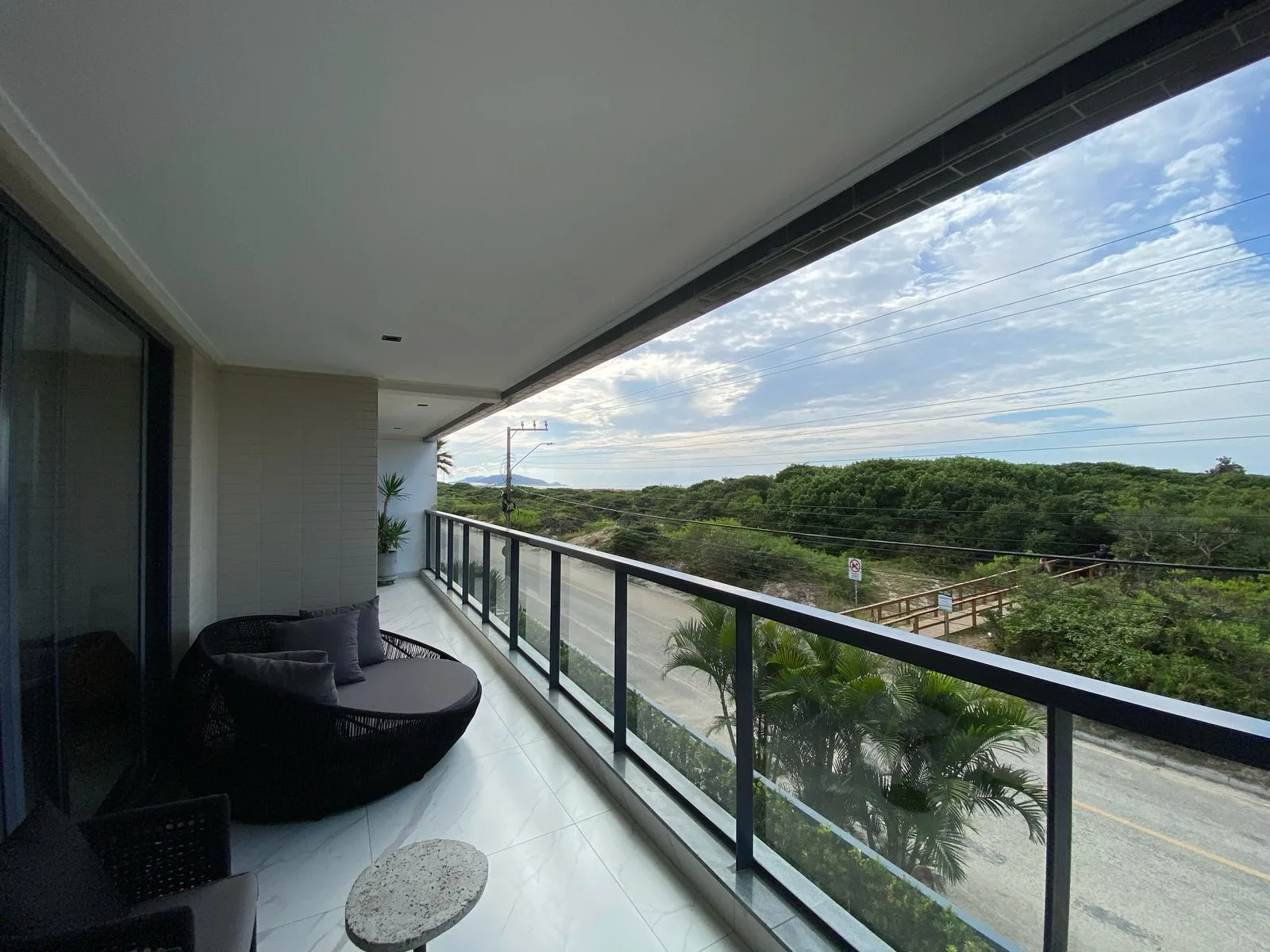 Novo Campeche: Luxury Residence with Panoramic Island Views in Florianópolis