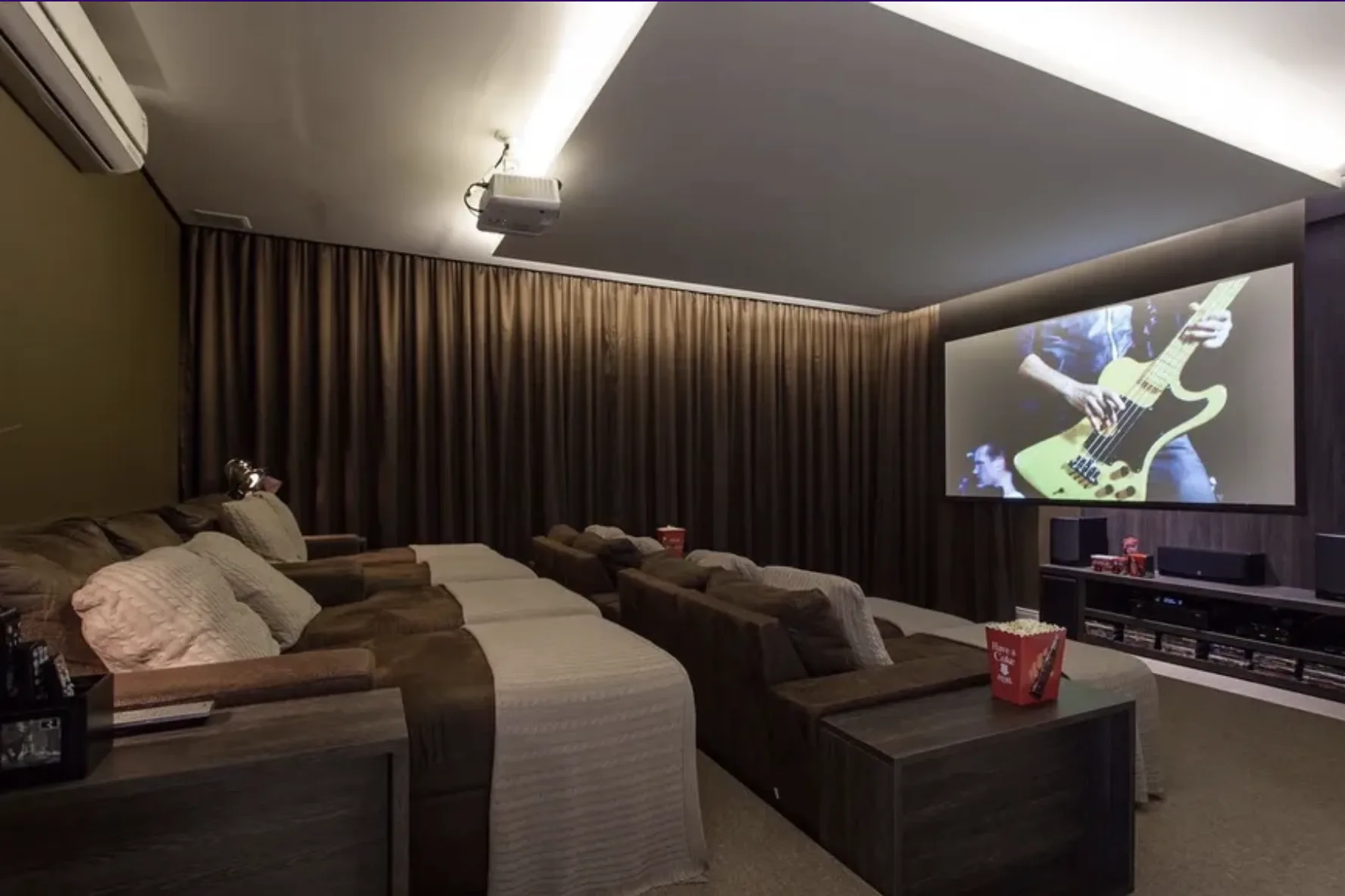 Jurerê Residence: Ultra-Luxury House with Private Pool in Florianópolis