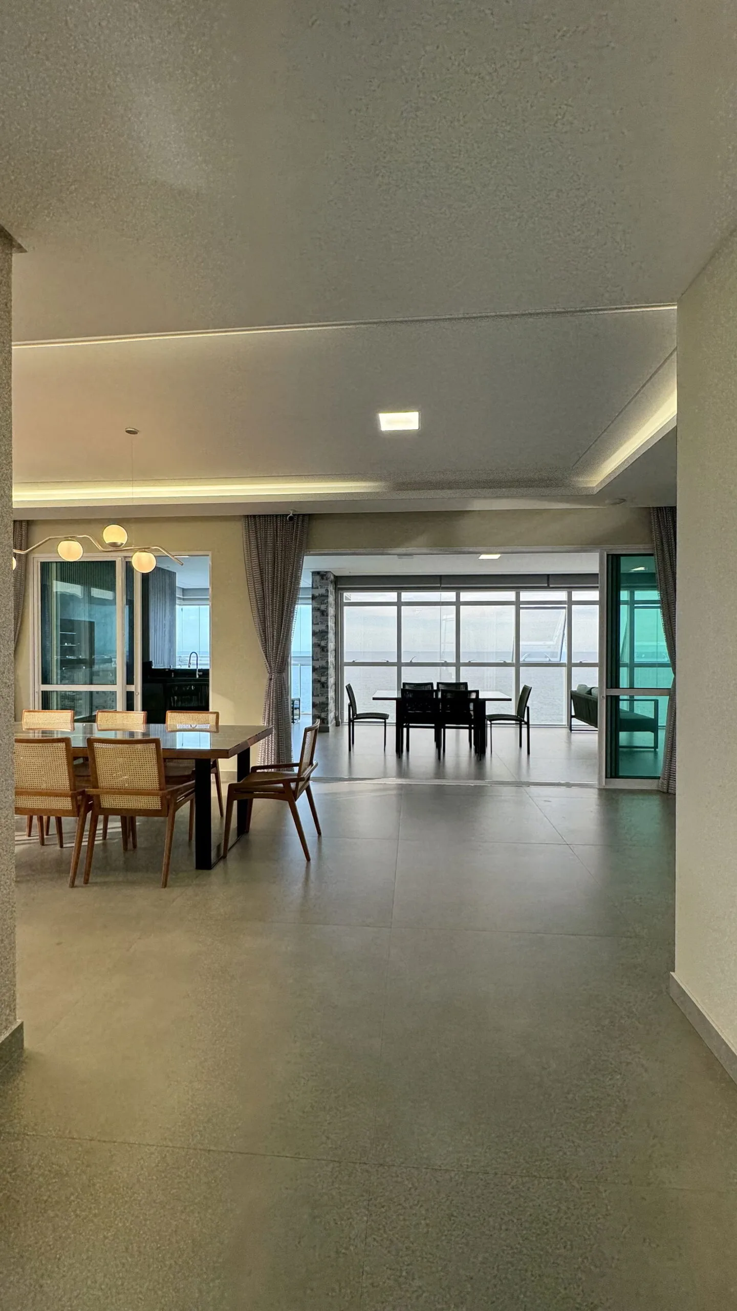 Golden Home Residence: Luxury House with Oceanfront Access in Itapema