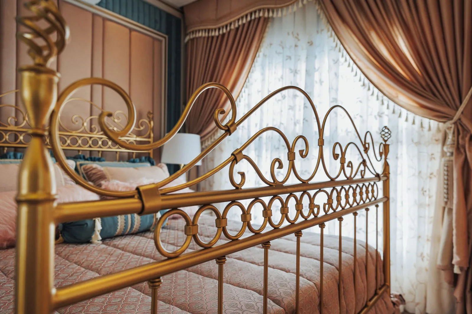 Francisco I Residencial: Ultra-Luxury House with Private Floor in Itapema