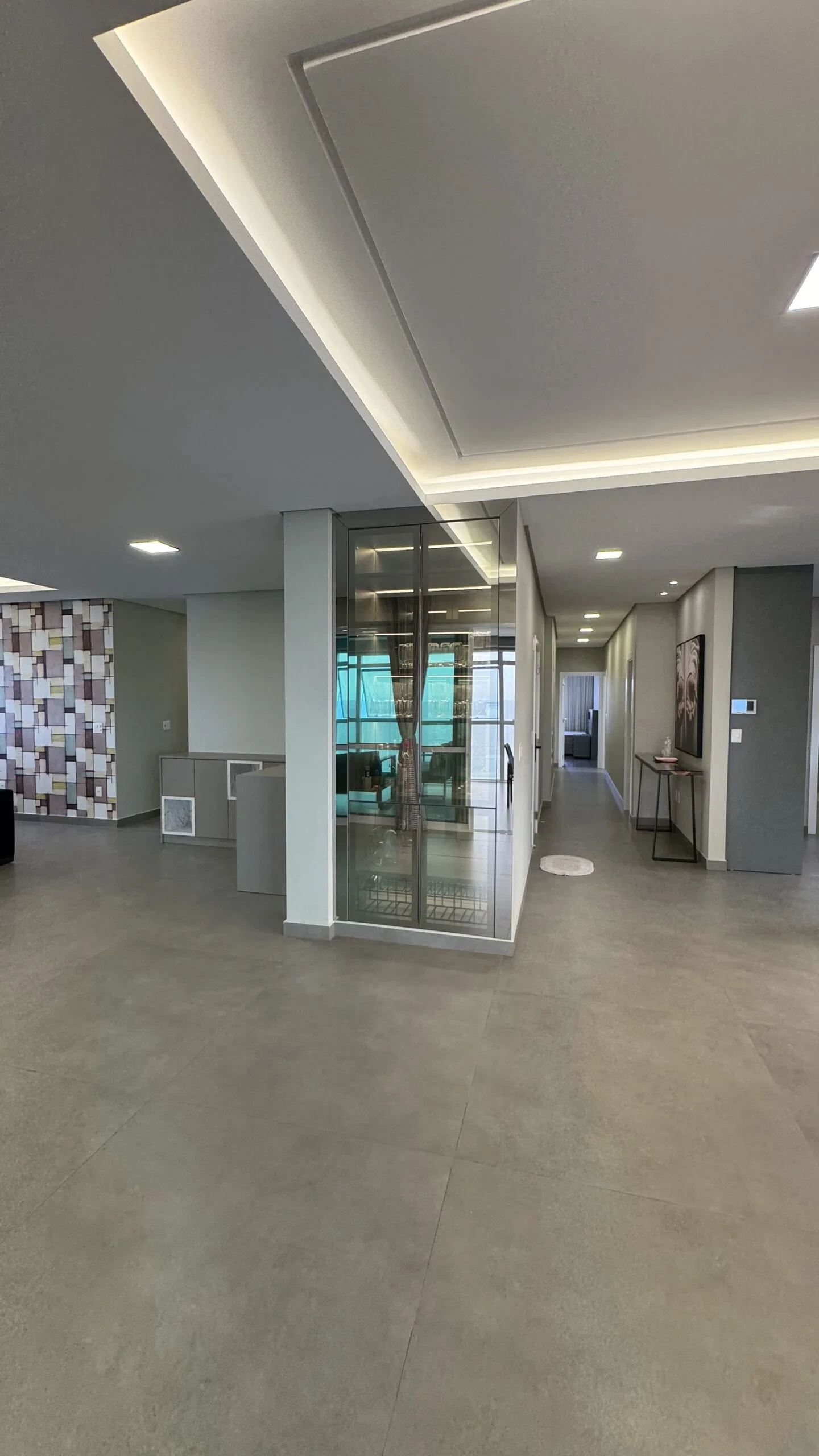 Golden Home Residence: Luxury House with Oceanfront Access in Itapema