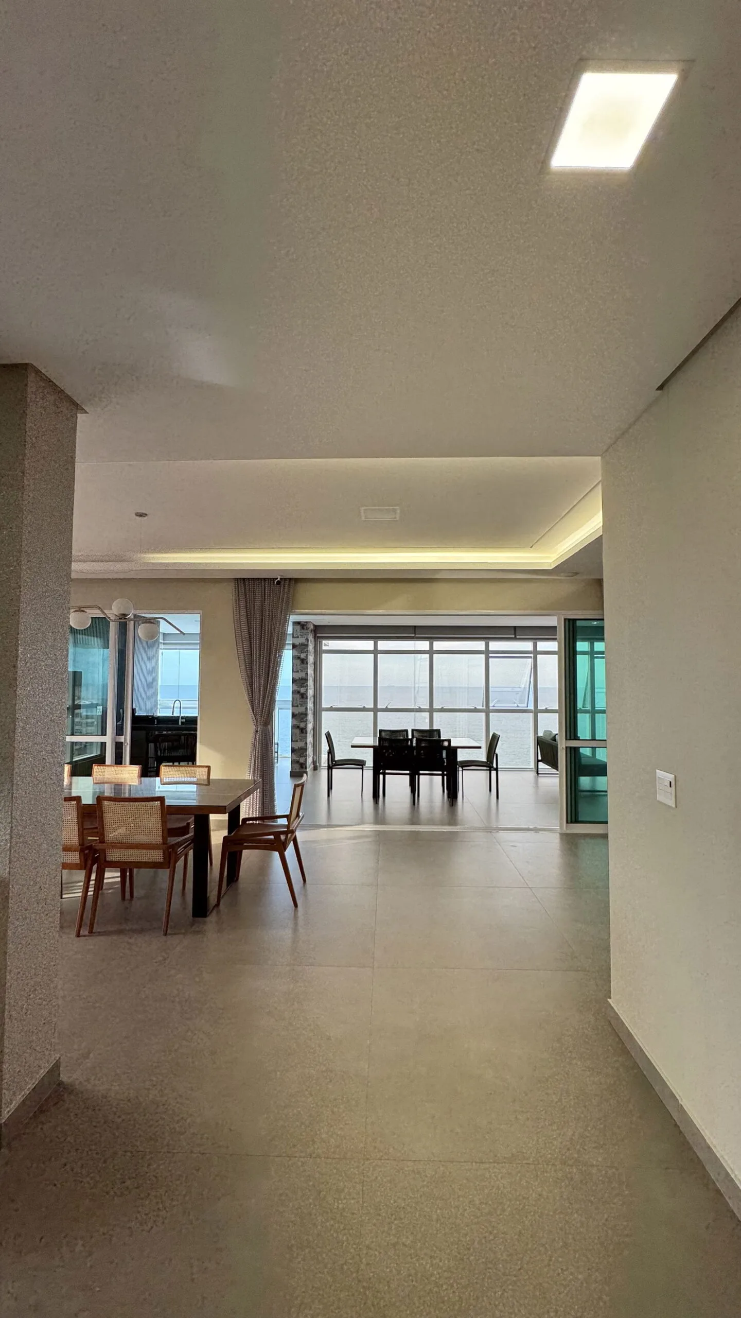 Golden Home Residence: Luxury House with Oceanfront Access in Itapema