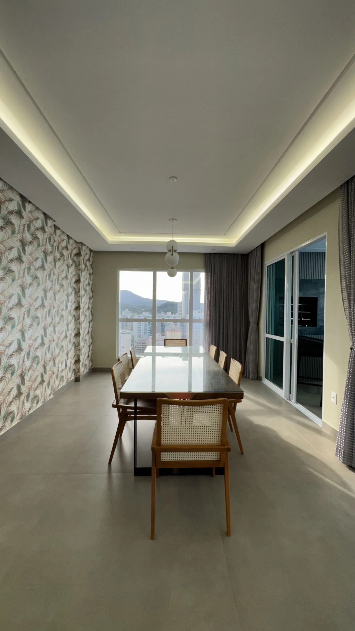 Golden Home Residence: Luxury House with Oceanfront Access in Itapema